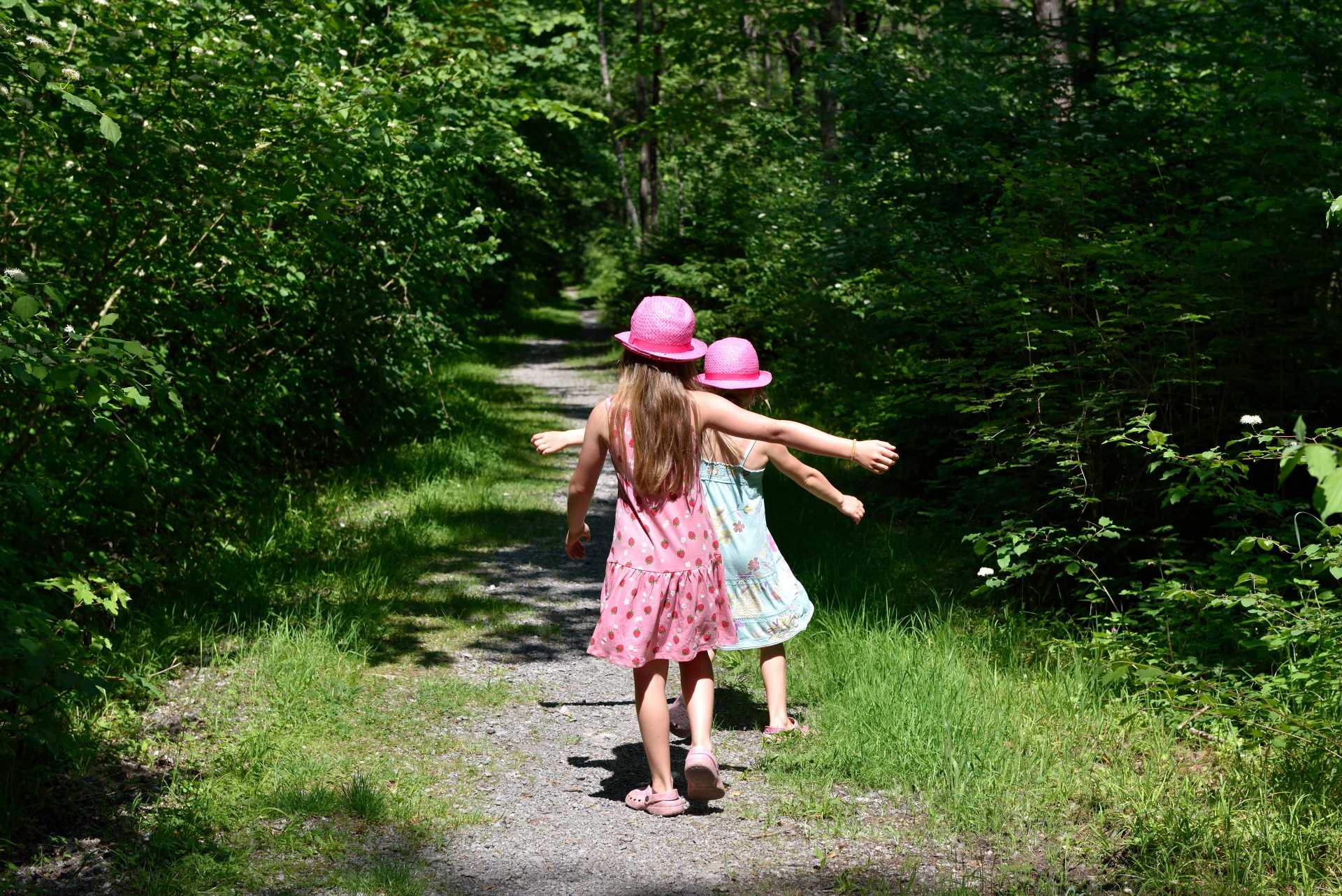 little girls walking | Touching Naturet
