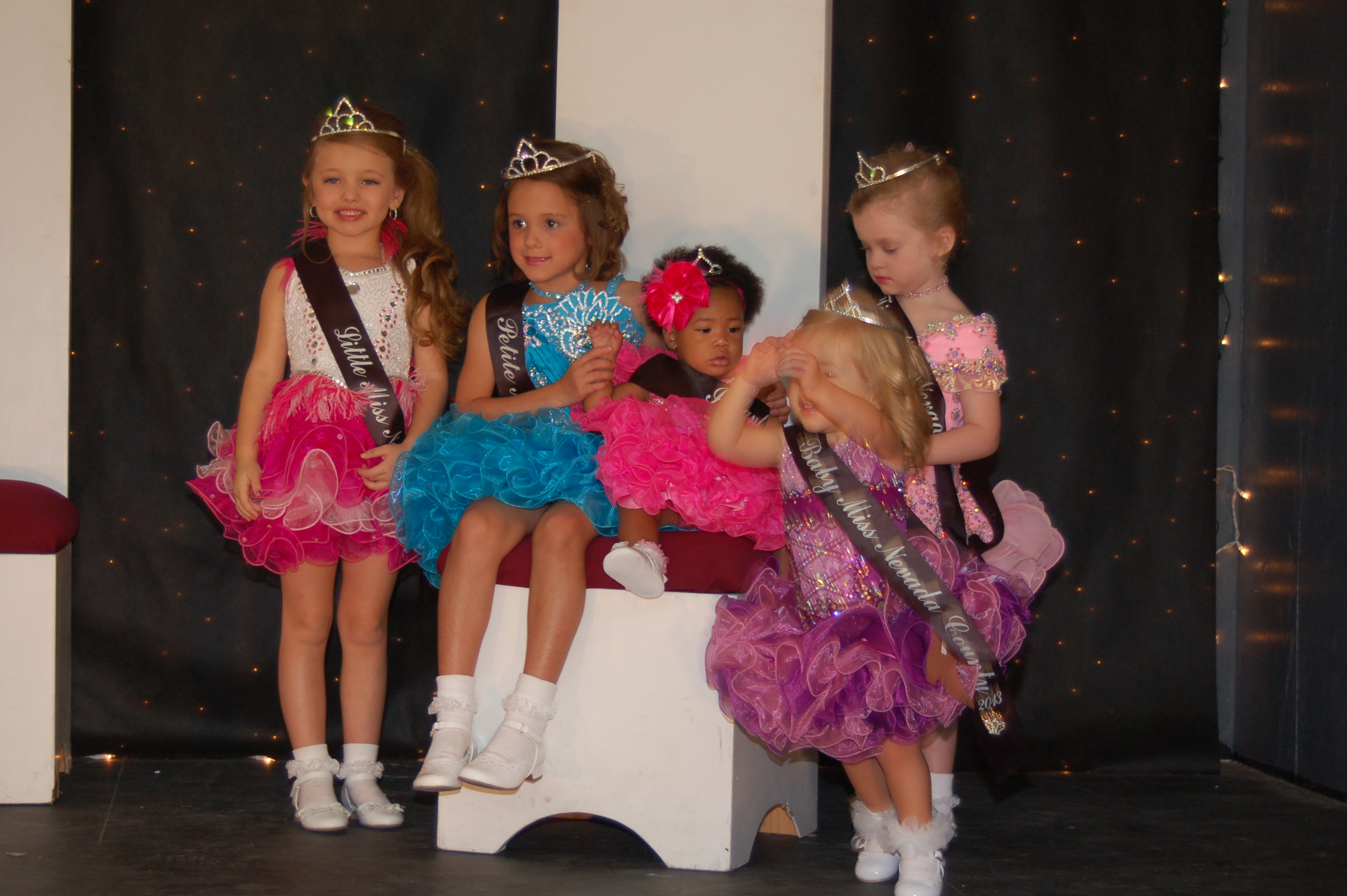 Little queens crowned | HopePrescott.com