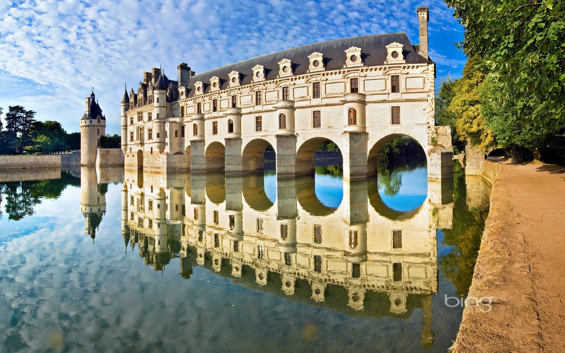 Best Day Trips from Paris: Loire Valley, France | Visit-Paris.org