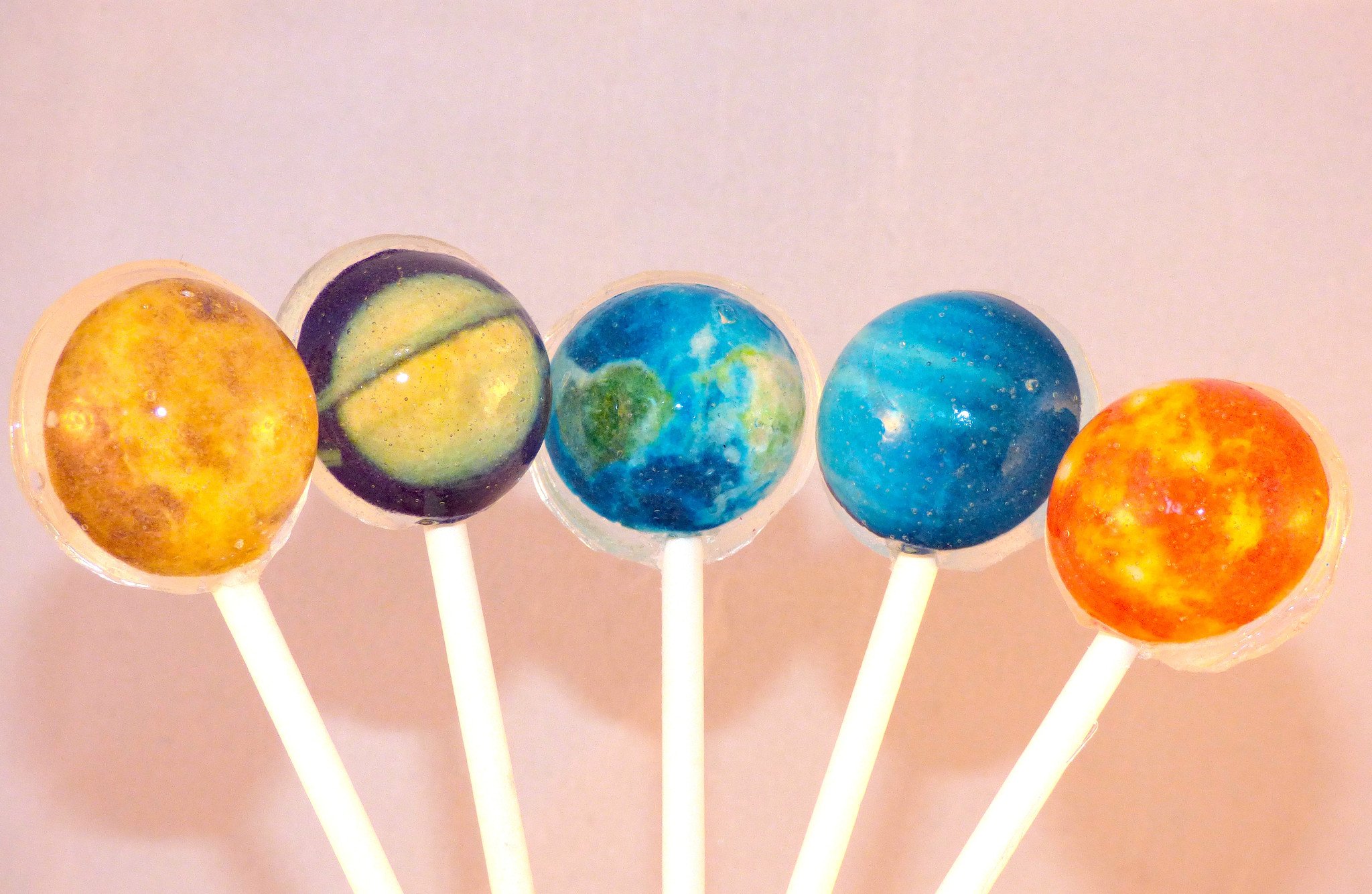 Planet lollipops – Willow & Boo