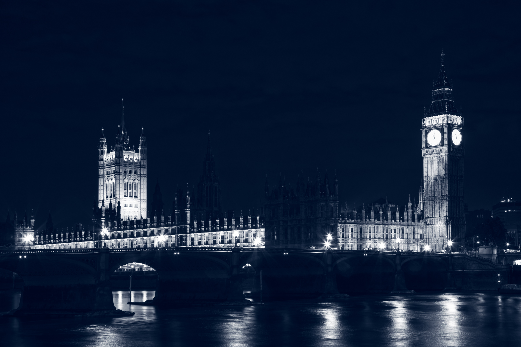 London parliament at night photo