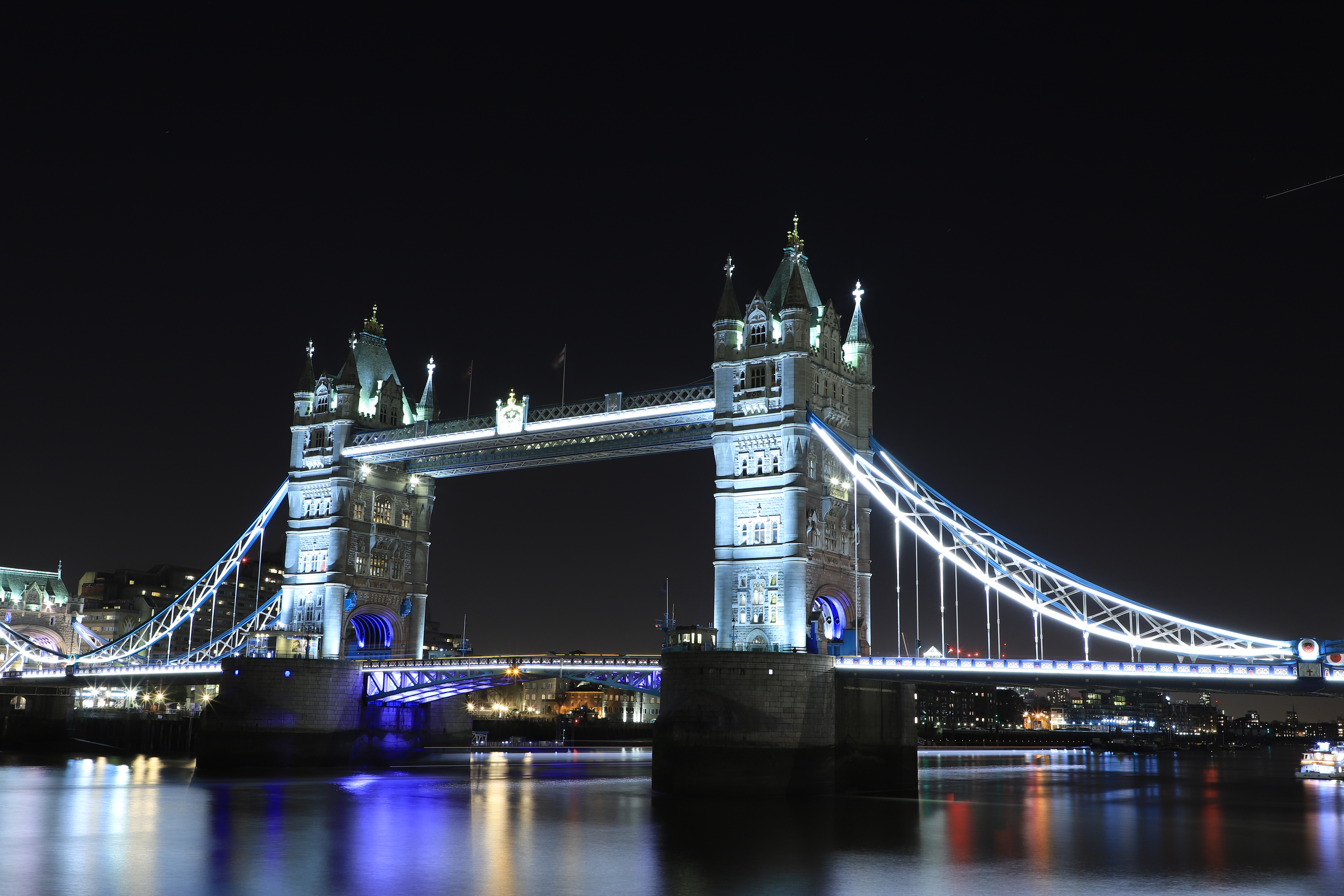 London tower bridge photo