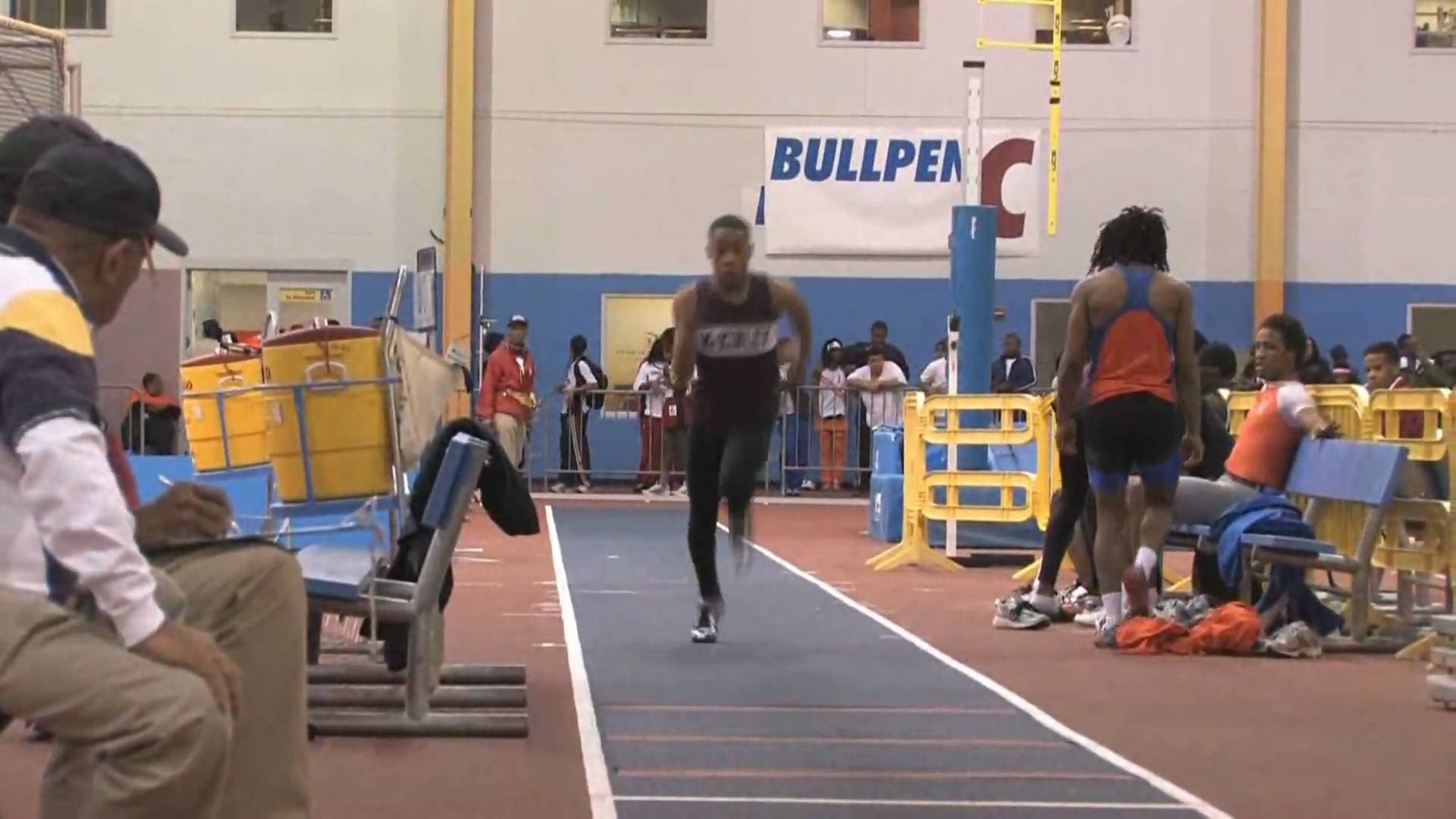 Long jump competition from the 2010 DCIAA Championship - YouTube