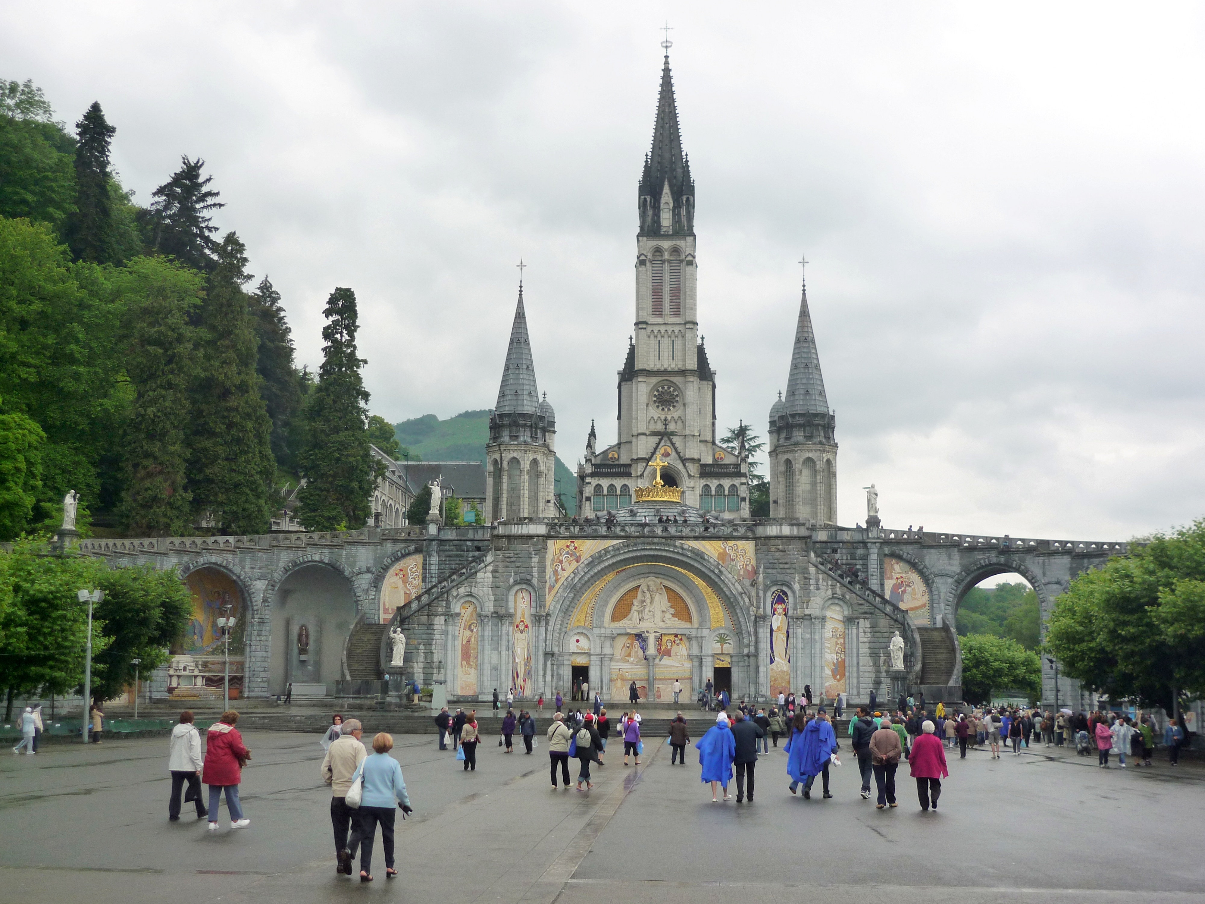 File:Lourdes France fronton fc07.jpg - Wikimedia Commons