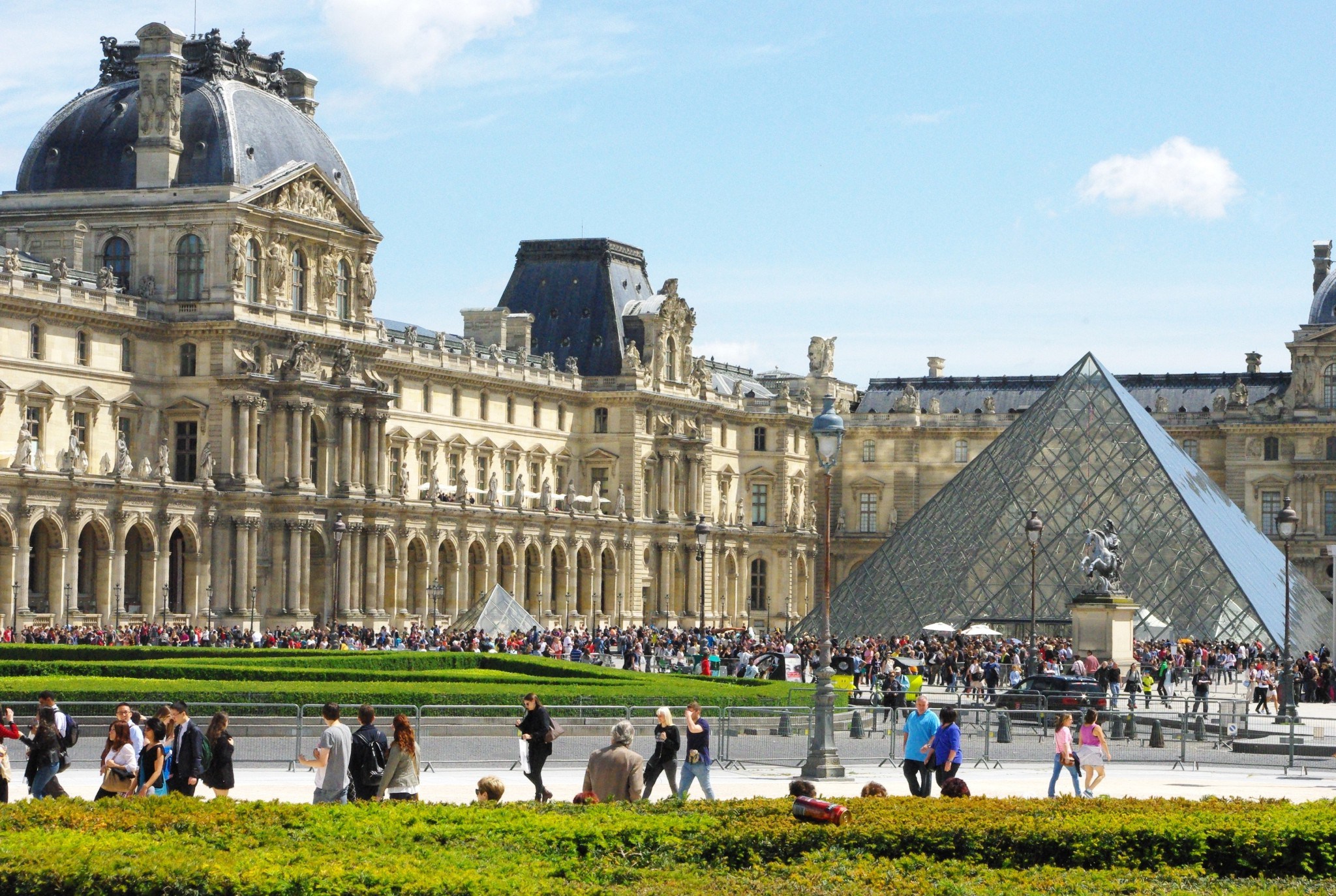 Discover the Louvre Palace, Paris - French Moments