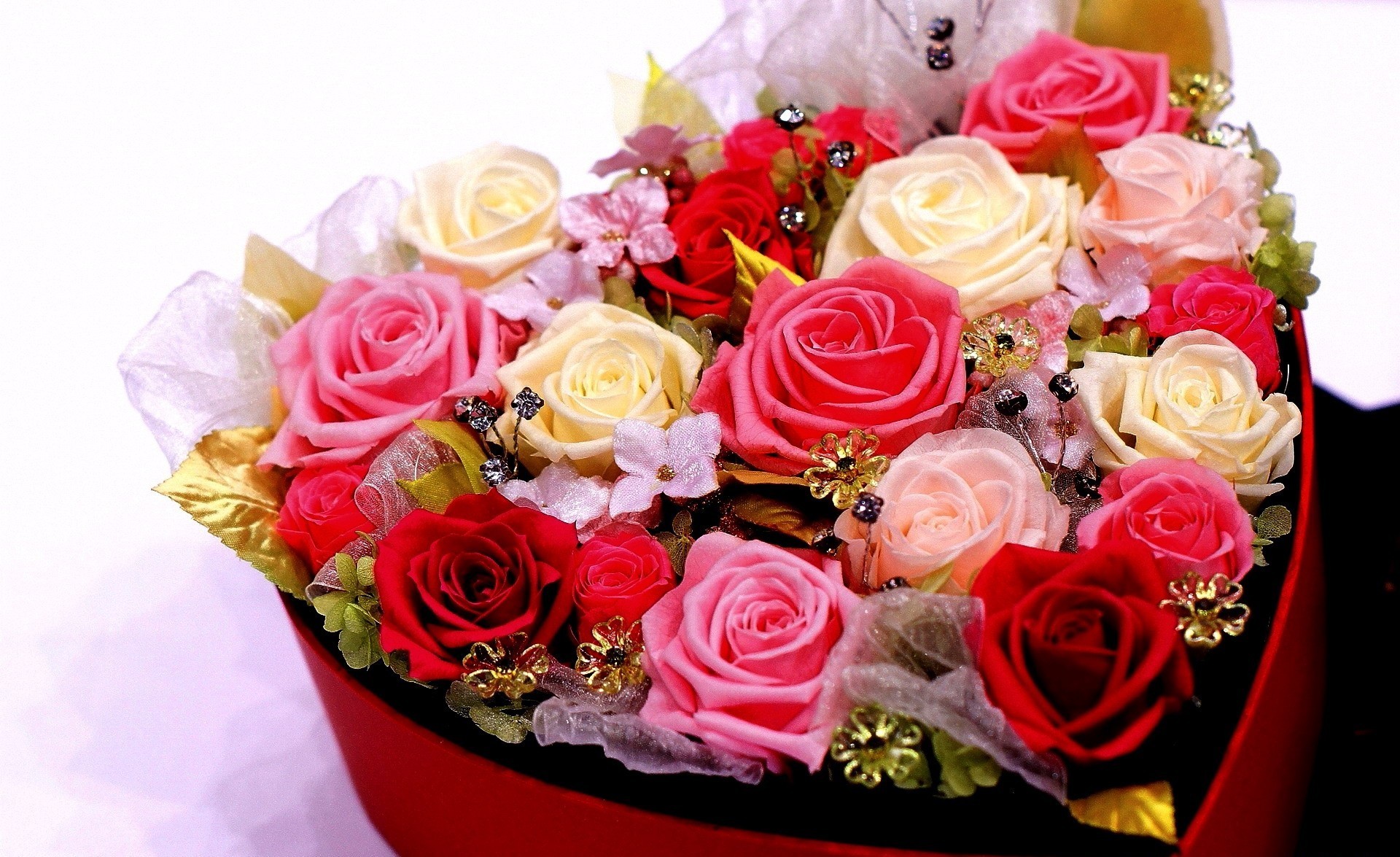 Flower: Beautiful Gift Bouquet Lovely Flowers Roses Box Flower ...