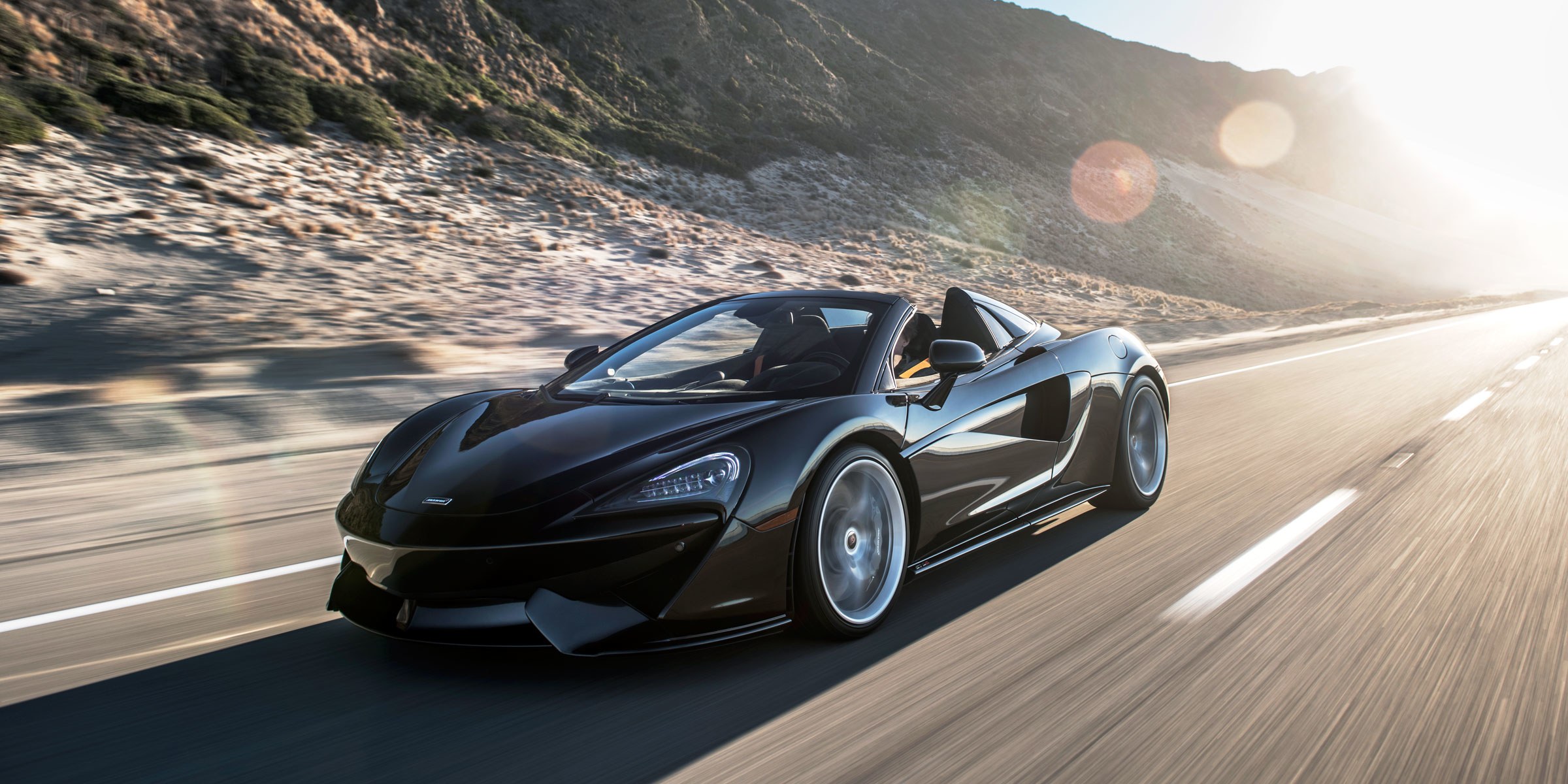 McLaren's New 570S Spider Supercar Adds Practicality to Luxury | WIRED