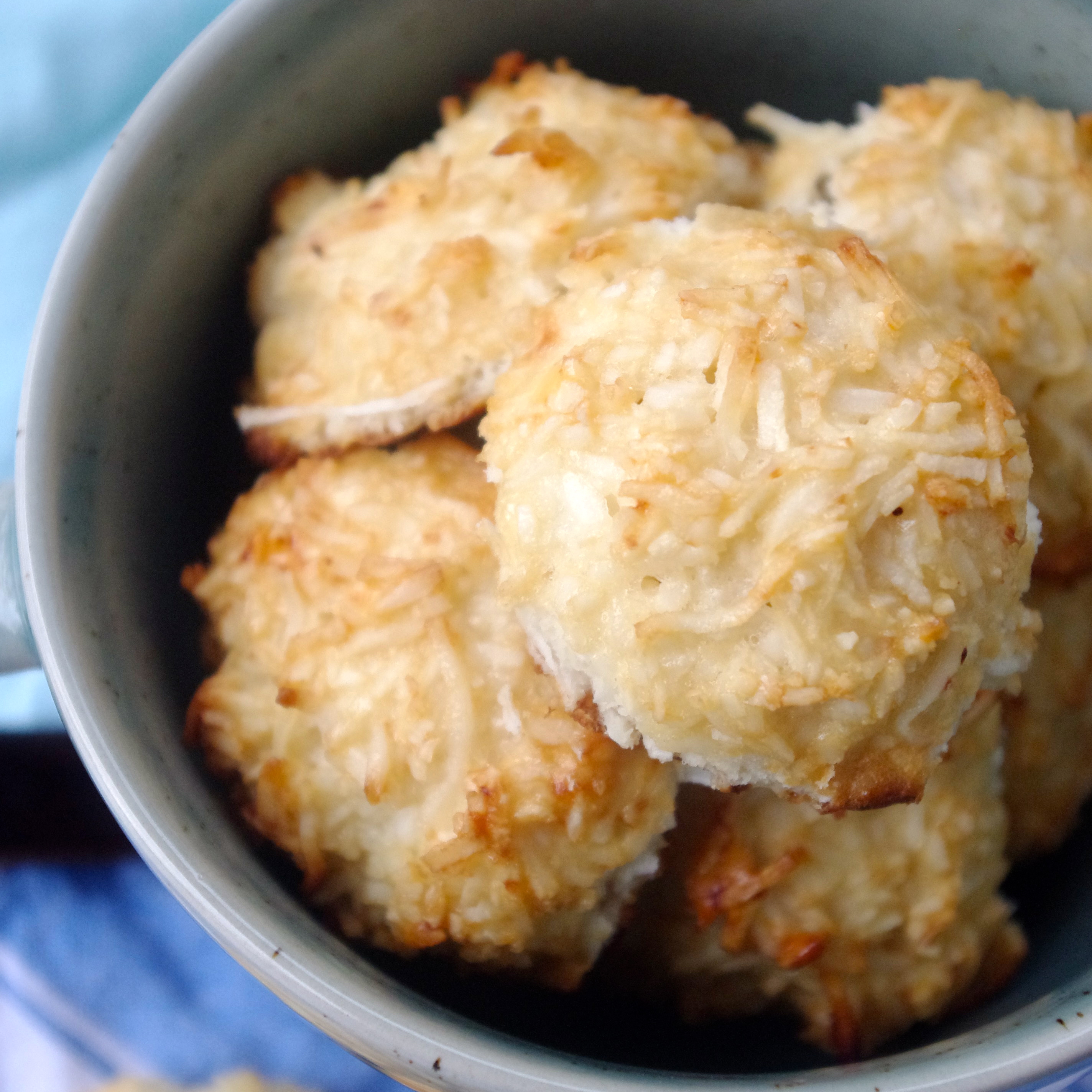GF Protein-Packed Vanilla Coconut Macaroons (dairy free option ...
