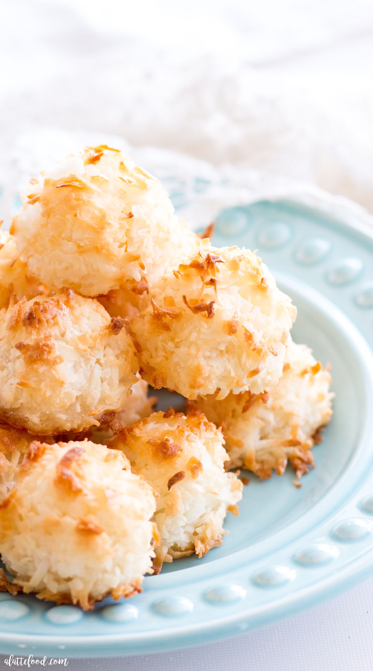 Easy Coconut Macaroons - A Latte Food