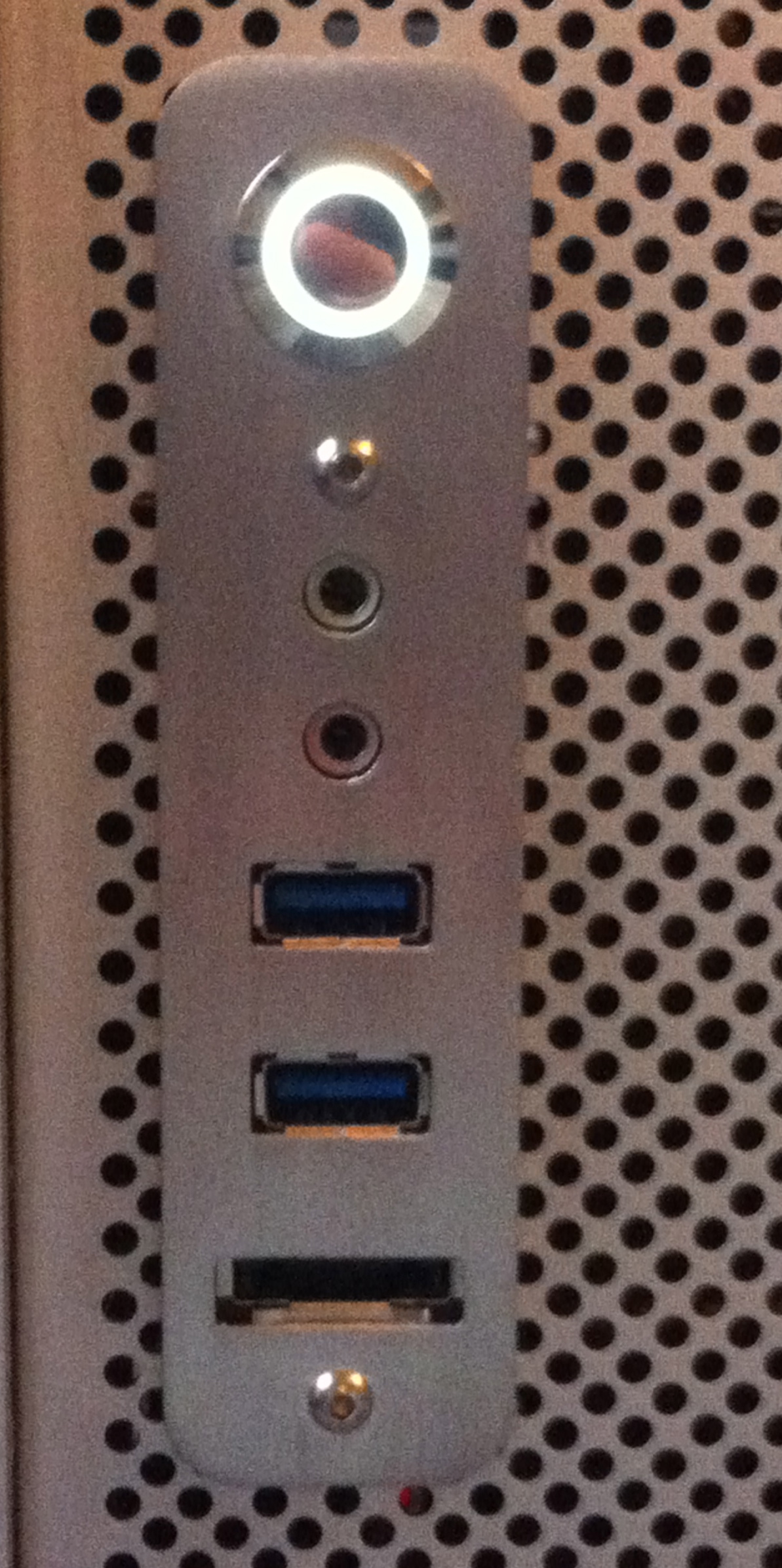 Front Panel Conversion for G5/Mac Pro - The Laser Hive