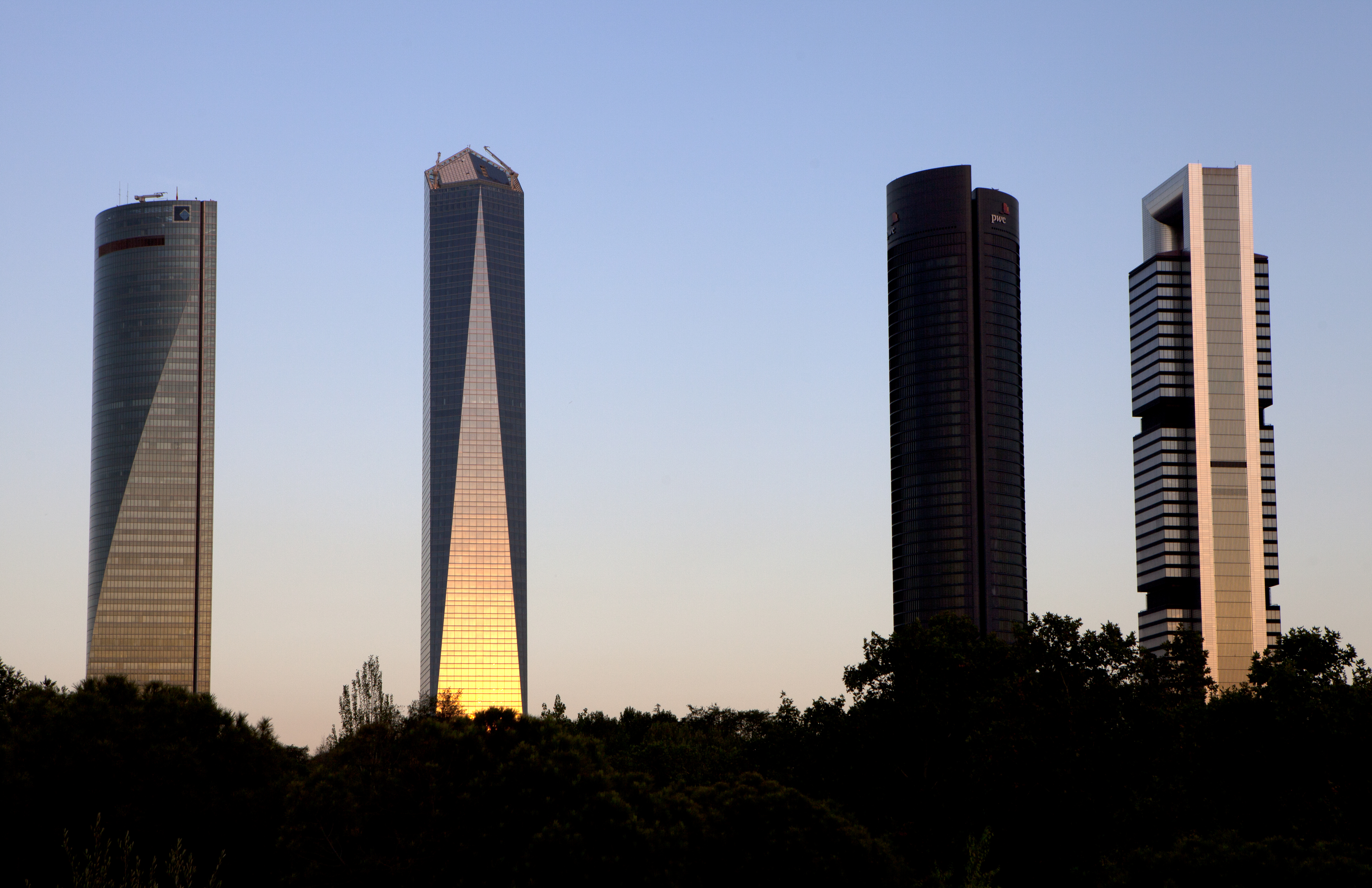 Zara Owner Ortega Buys $550 Million Madrid Skyscraper | Fortune