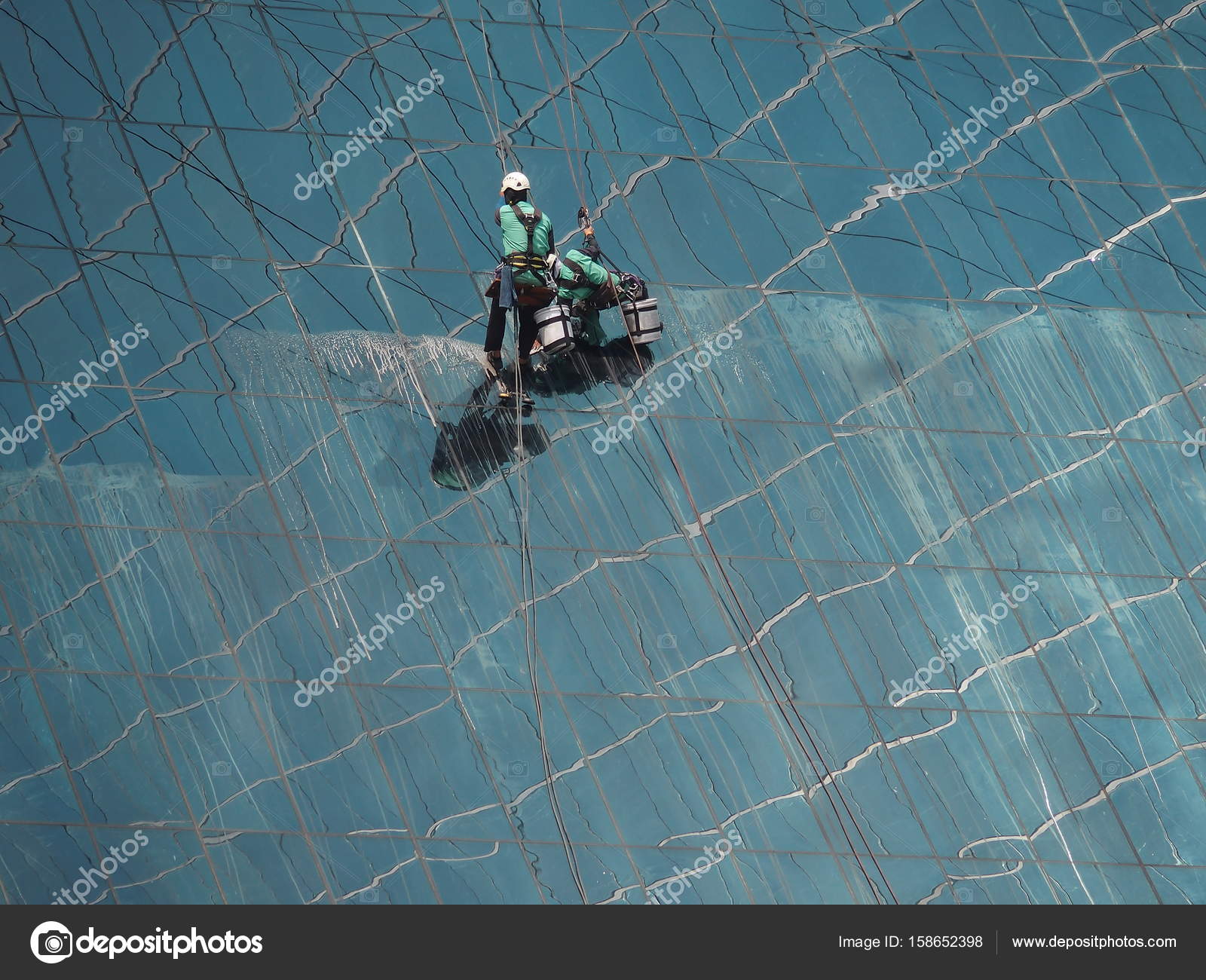 men cleaning glass building — Stock Photo © whity2j@yahoo.com #158652398