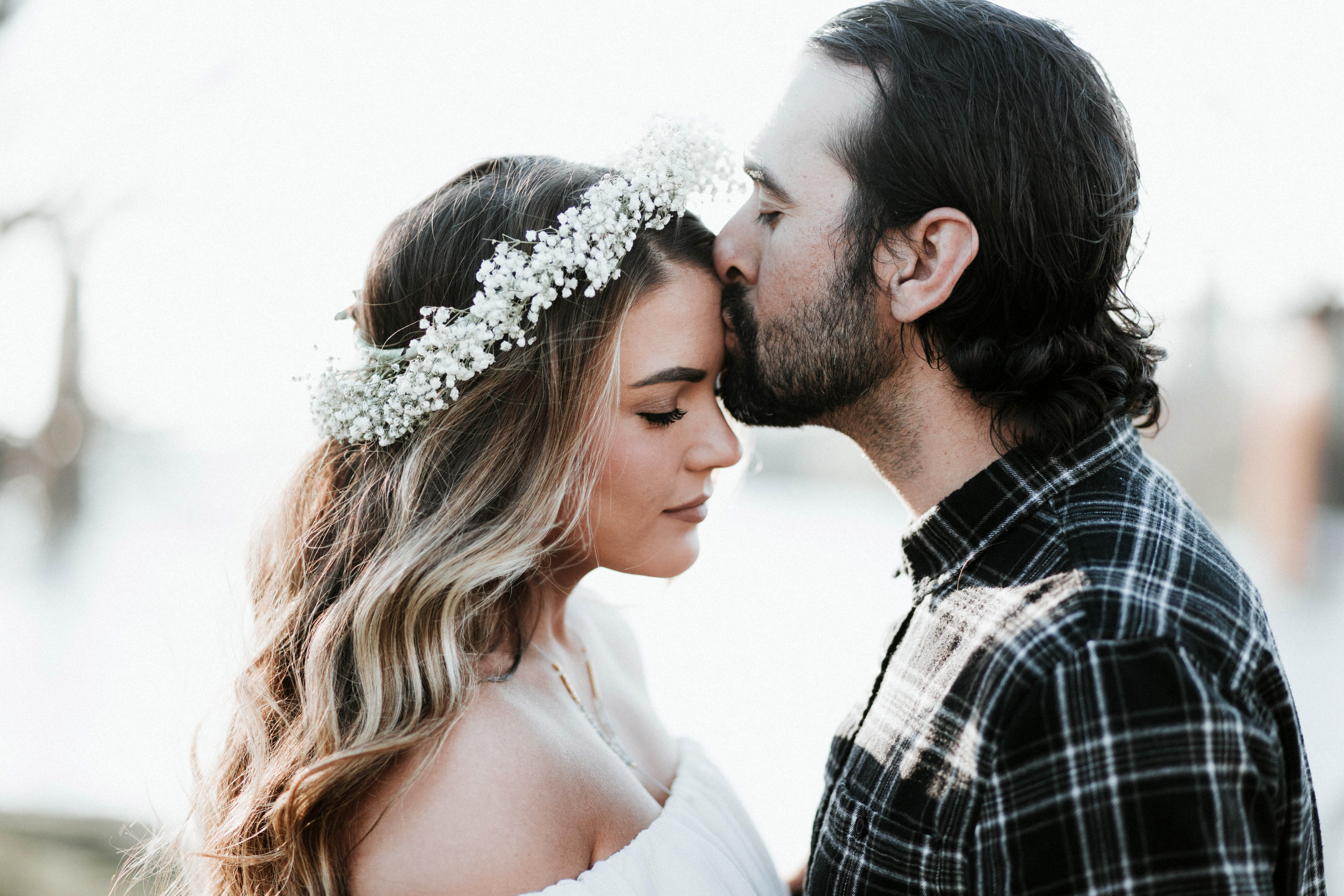 Man kissing girl with flower crown image - Free stock photo - Public ...
