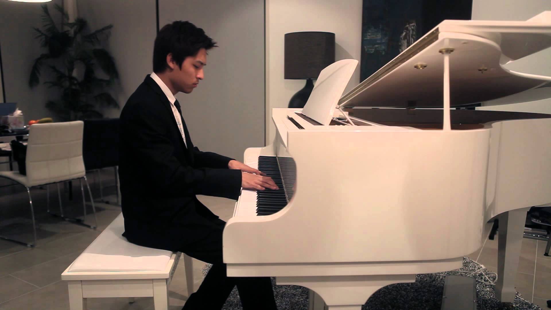 Total Recall (Piano Solo) HQ - YouTube