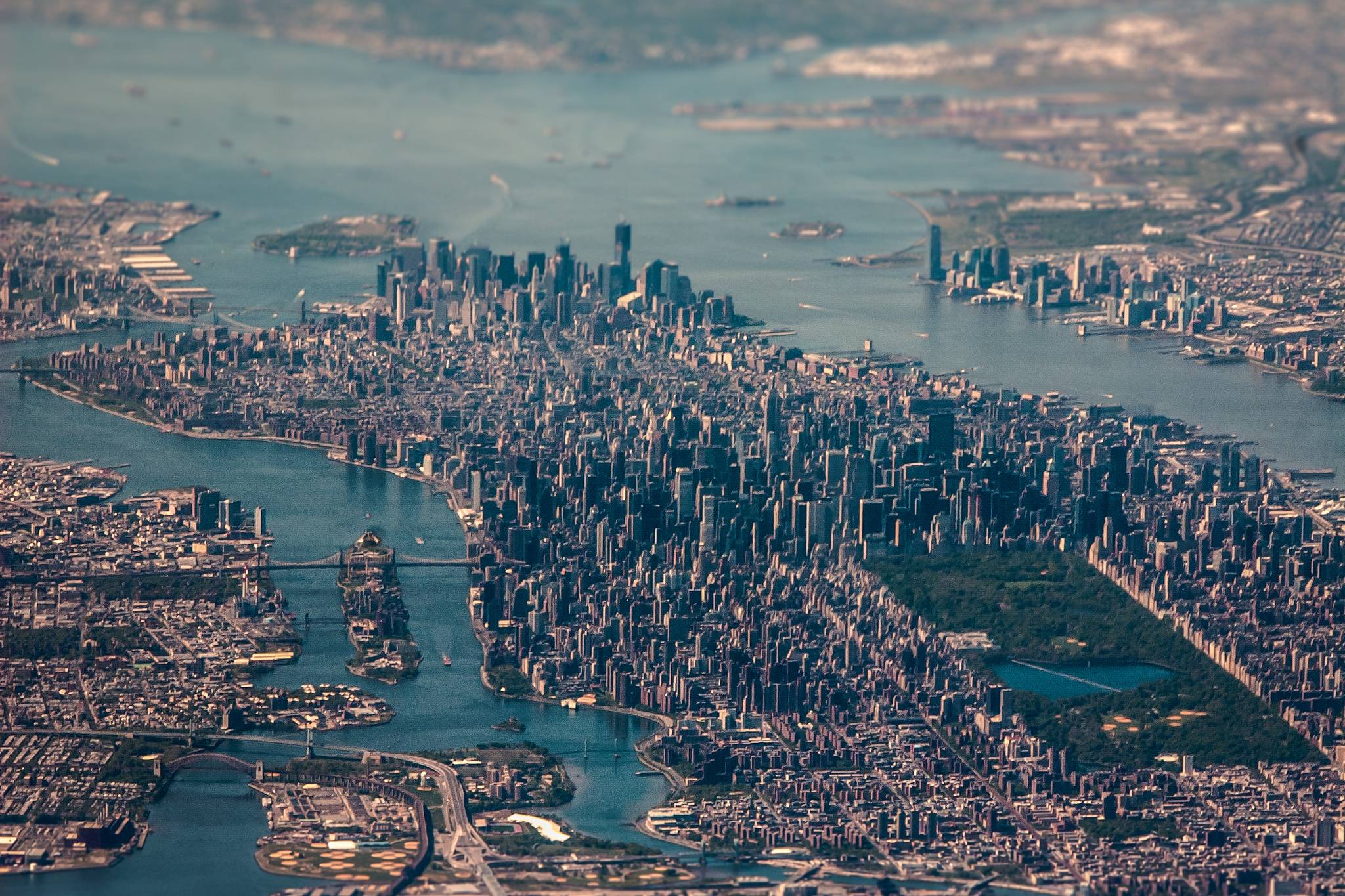 Manhattan Aerial – not the work of the author | taylornoakes.com