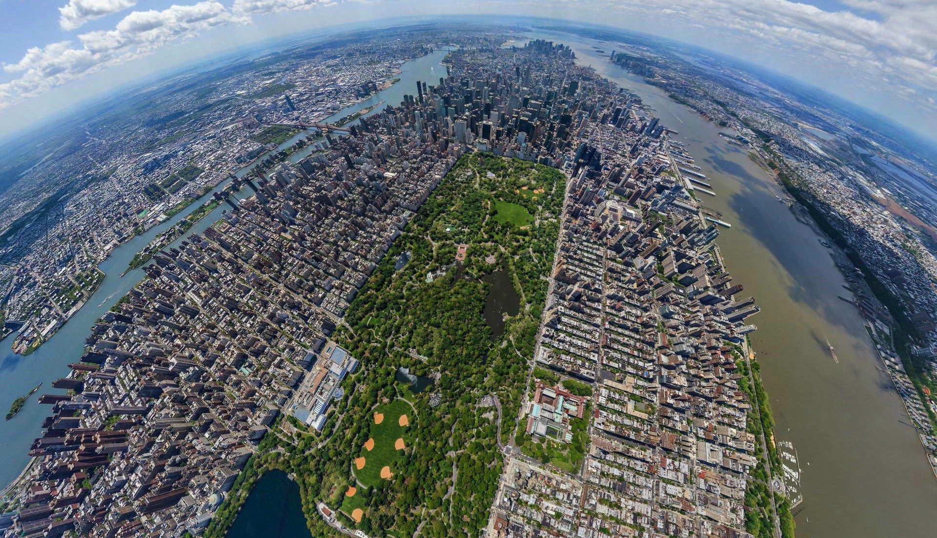 Aerial view of Manhattan island and its surroundings seen with ...