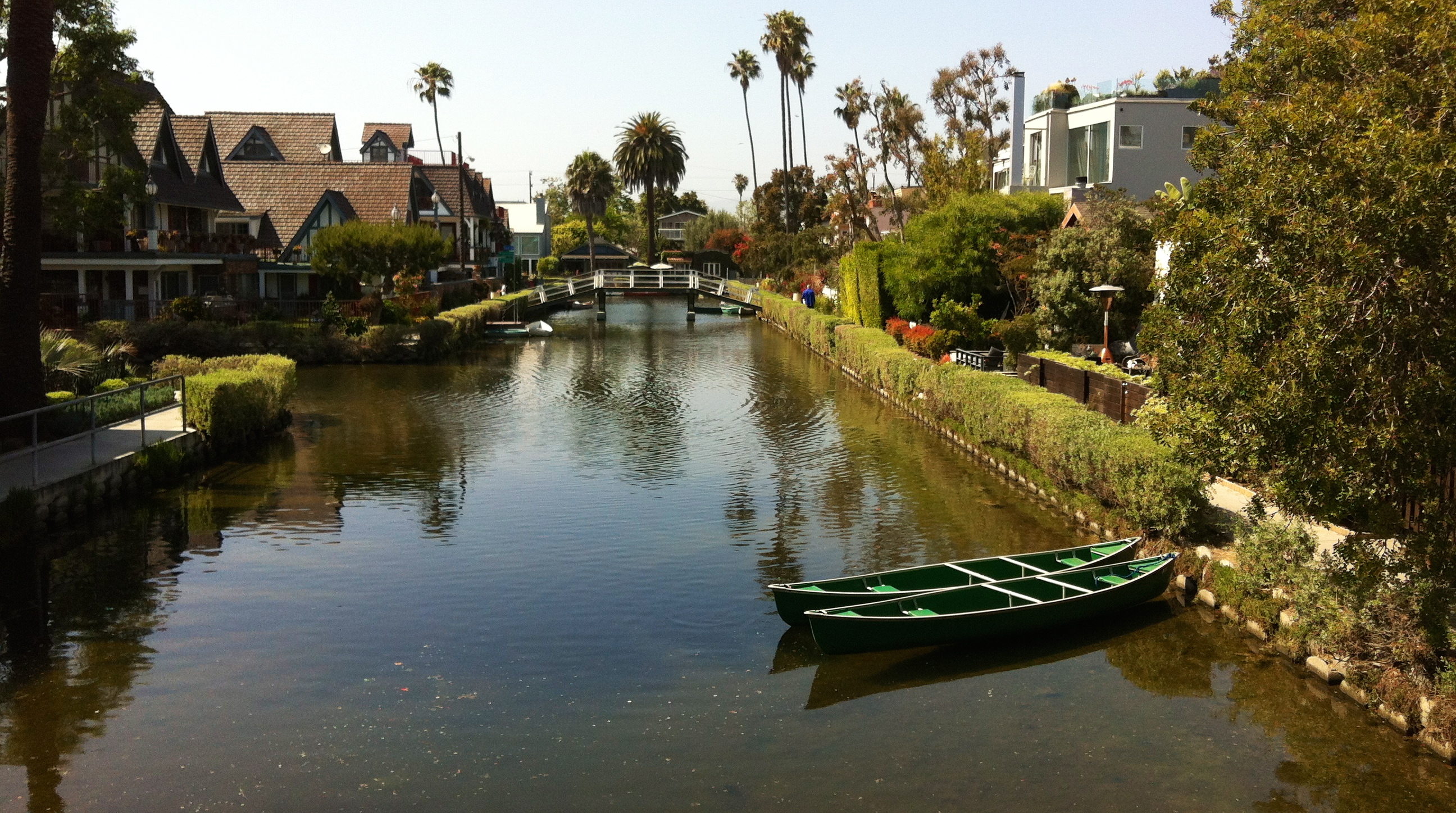 Venice Canals | Living Outside The Box