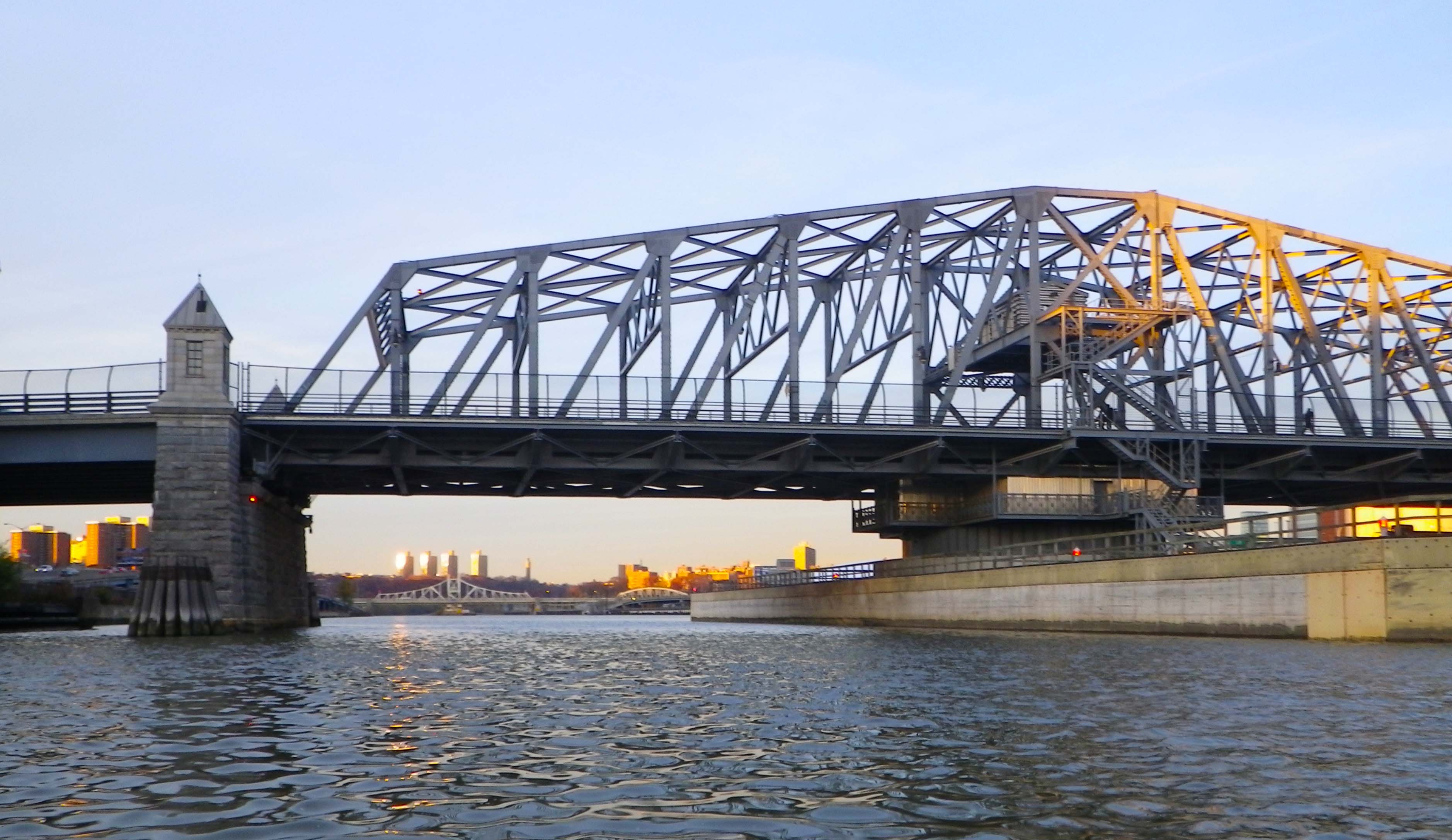 How Many Bridges Circumnavigating Manhattan? | Wind Against Current