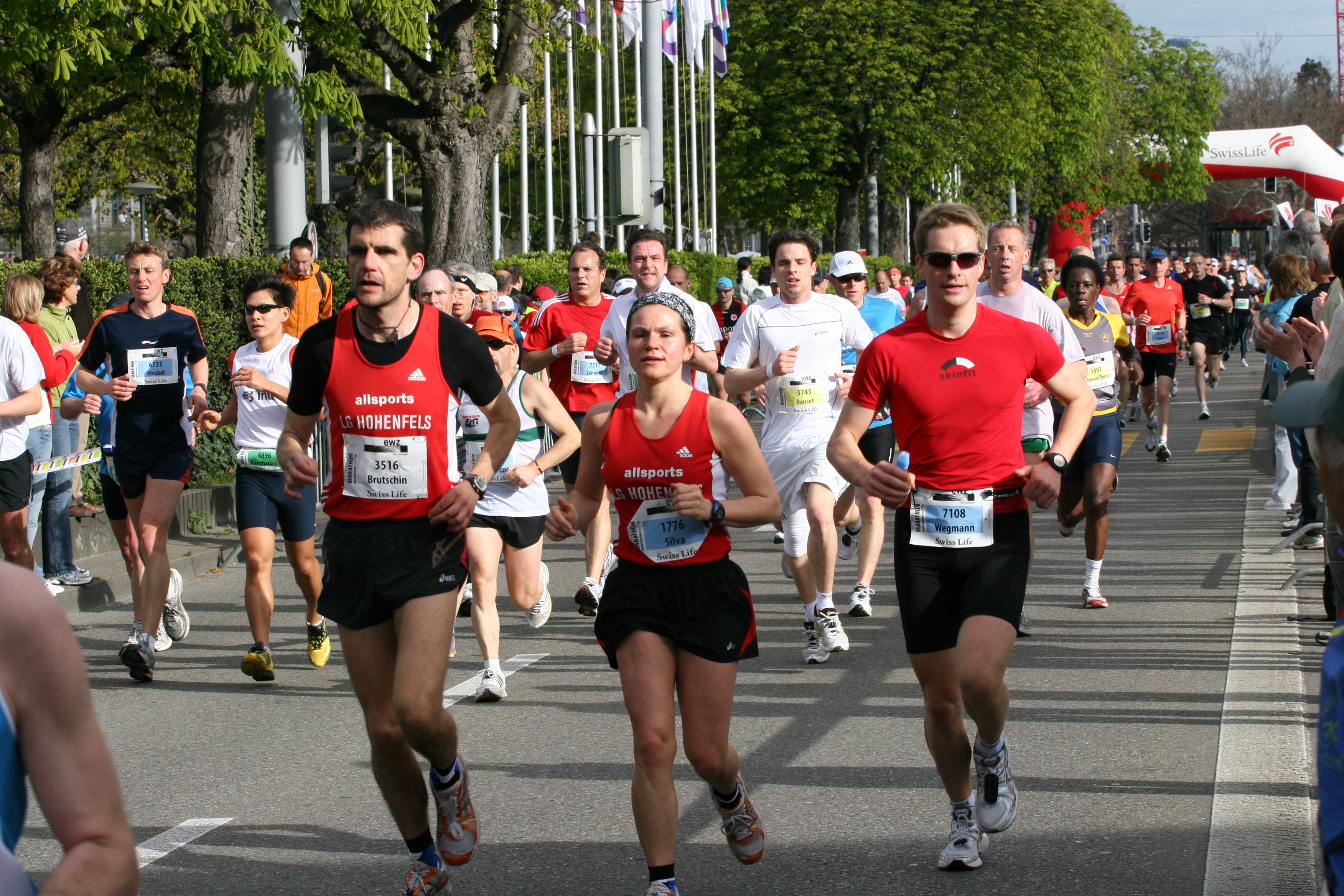 Marathon runners photo