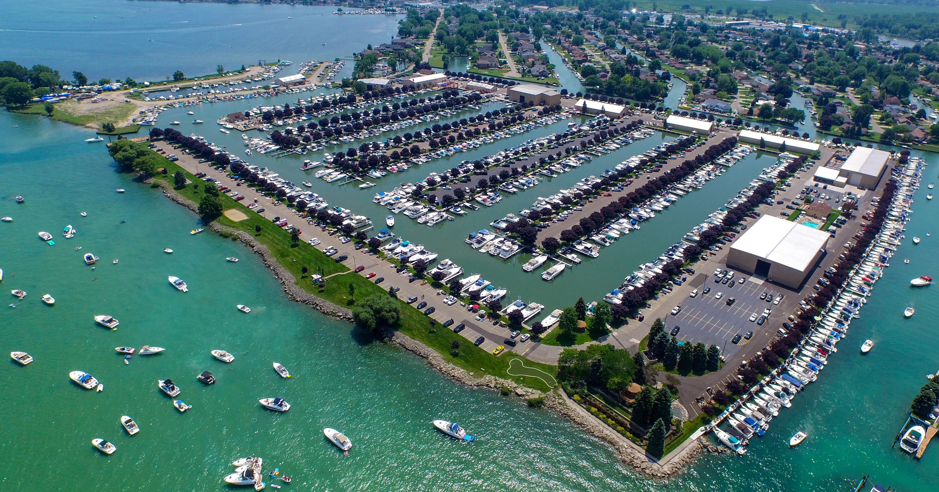 Marina Home Page | Belle Maer Harbor Marina | Lake St. Clair ...