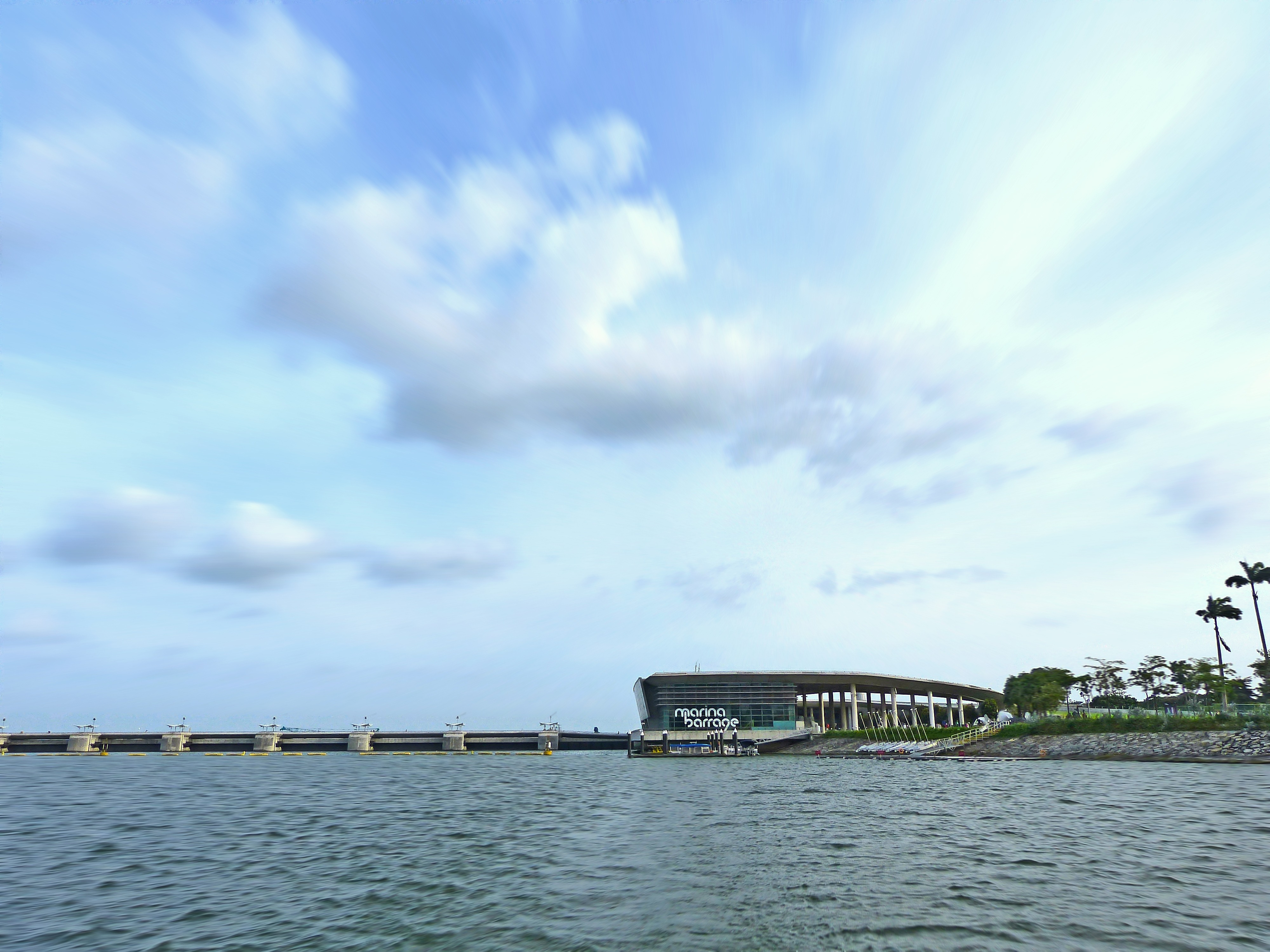 Marina barrage photo