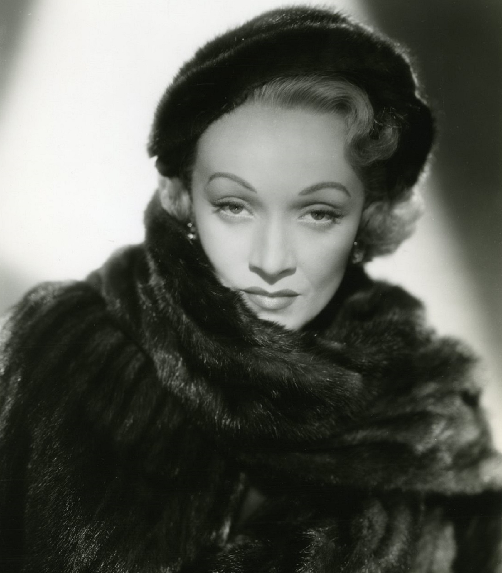 Marlene Dietrich, Actor, Actress, Celebrity, Famous, HQ Photo