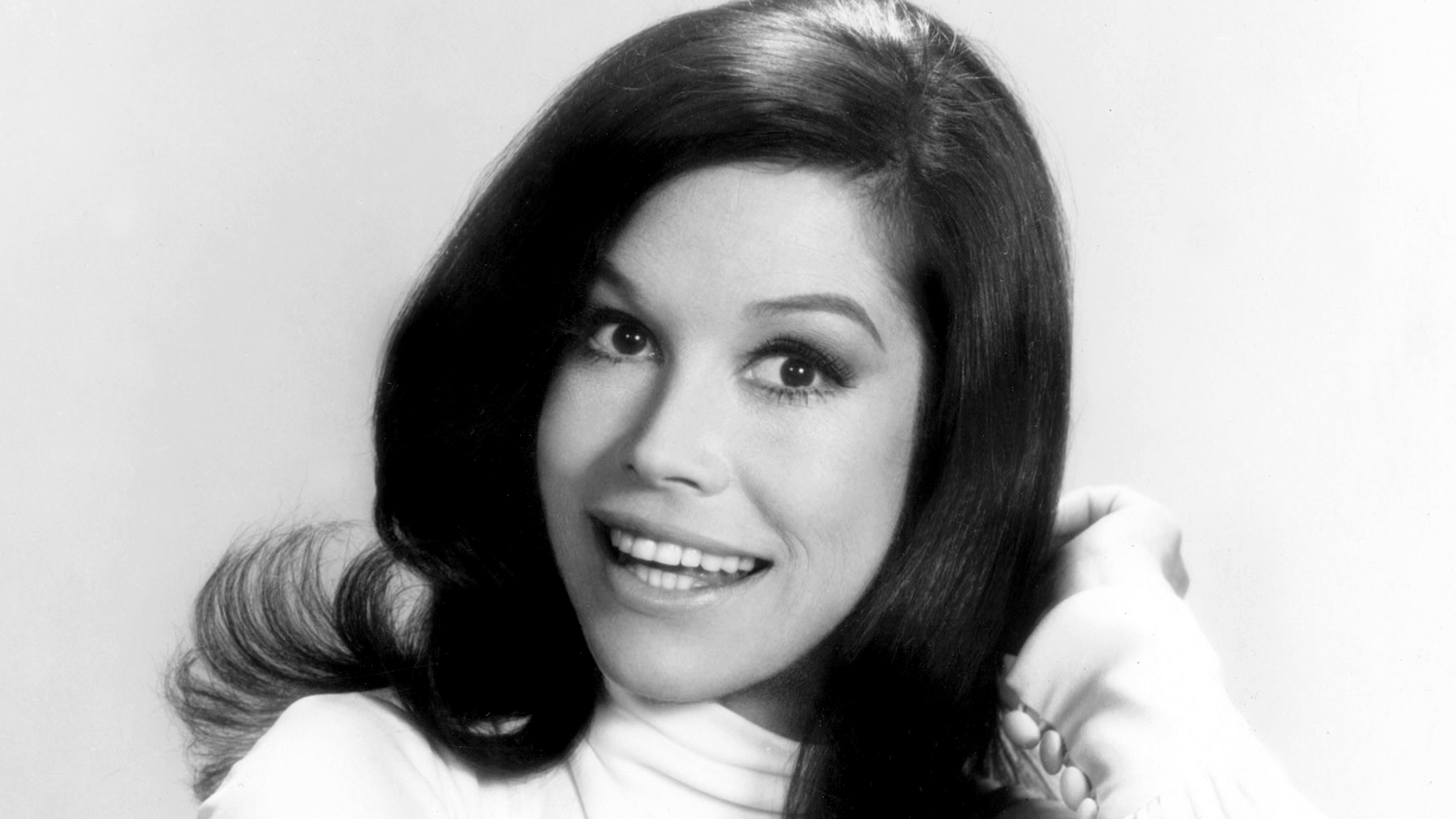 Watch Mary Tyler Moore explain the touching meaning behind her name ...