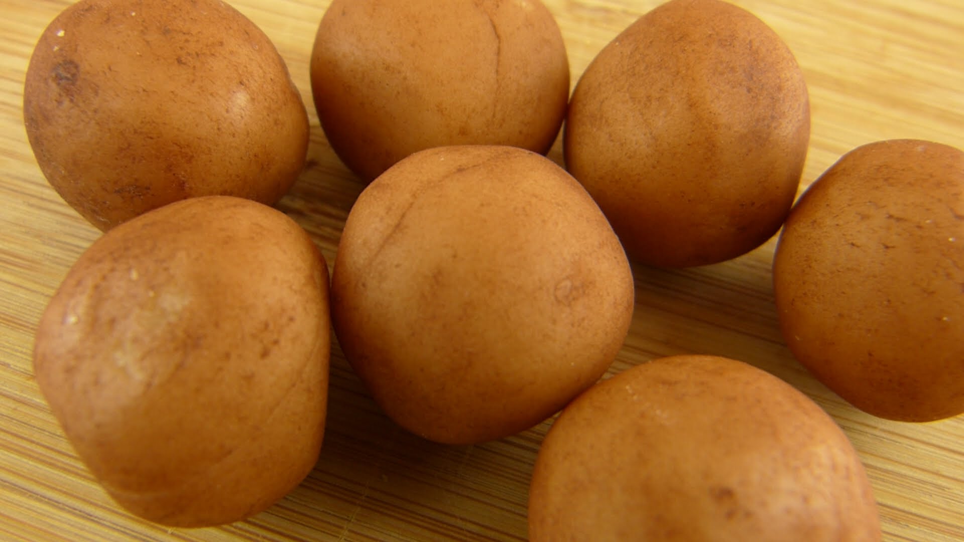 Marzipan Potatoes / Marzipankartoffeln - YouTube