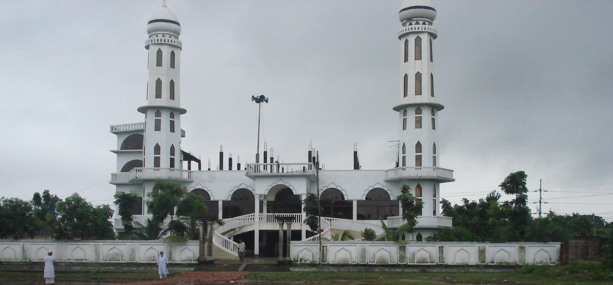 File:Terminal Mosque (Masjid).jpg - Wikipedia