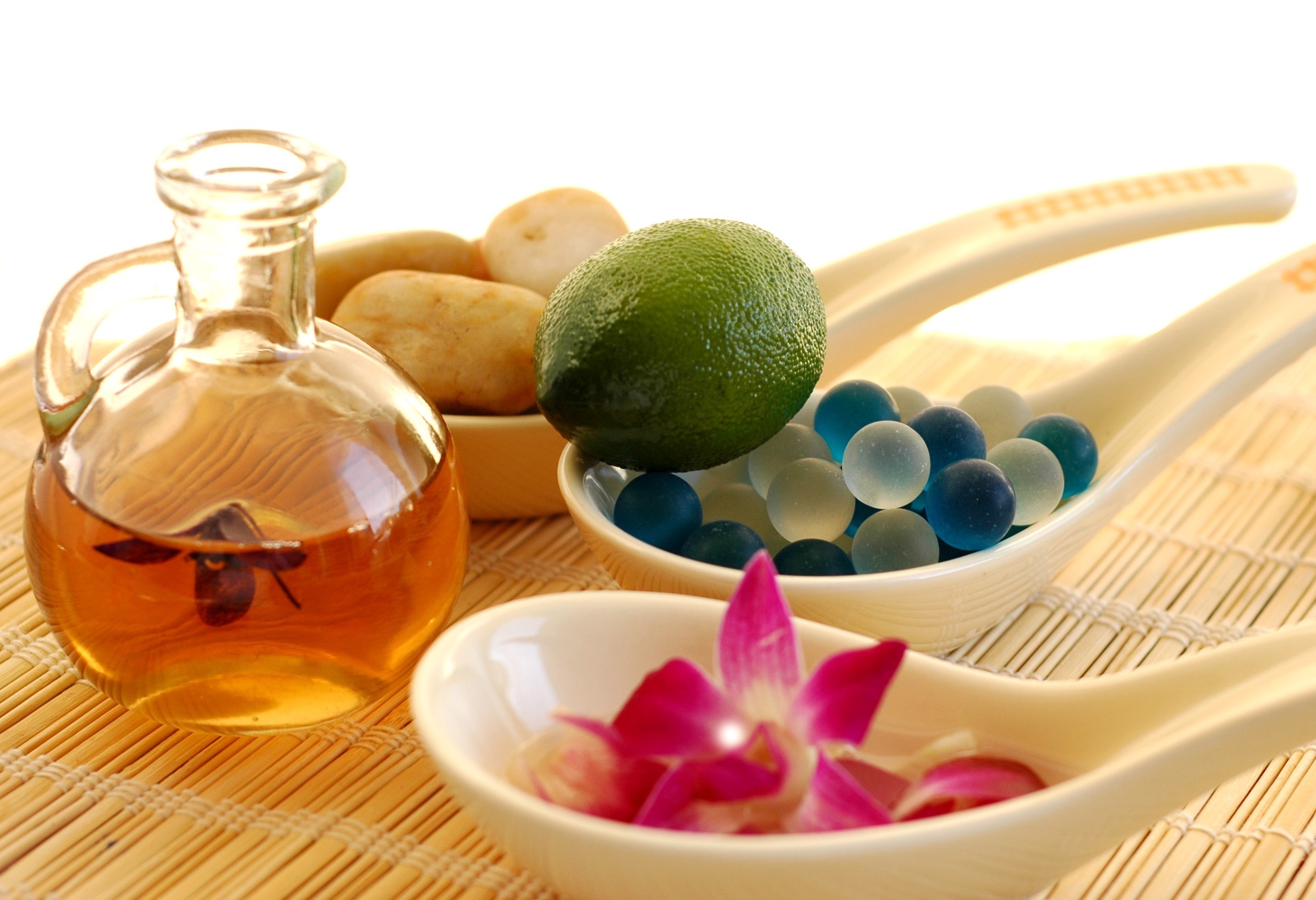 Benefits of Aromatherapy Massage | Gen Spa