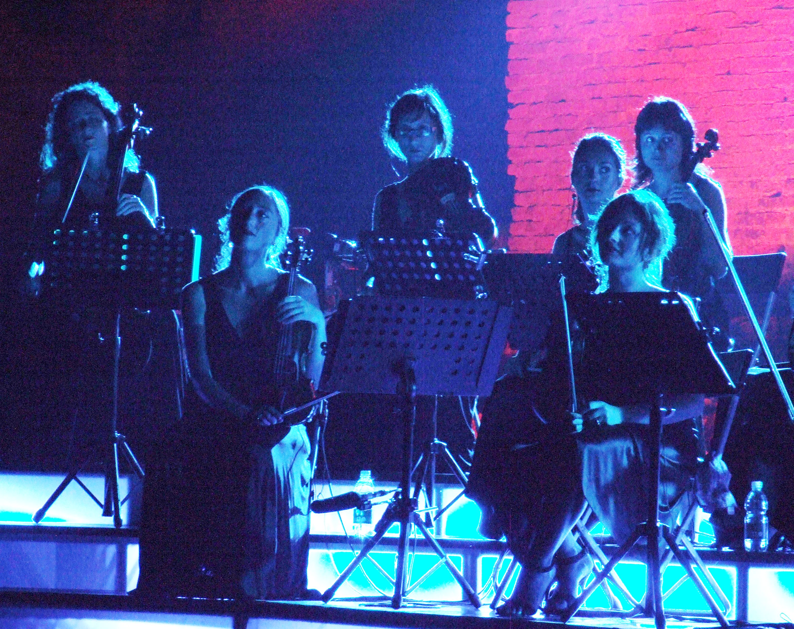 Massimo ranieri concert 2009 taormina-sicilia-italy - creative commons by gnuckx photo