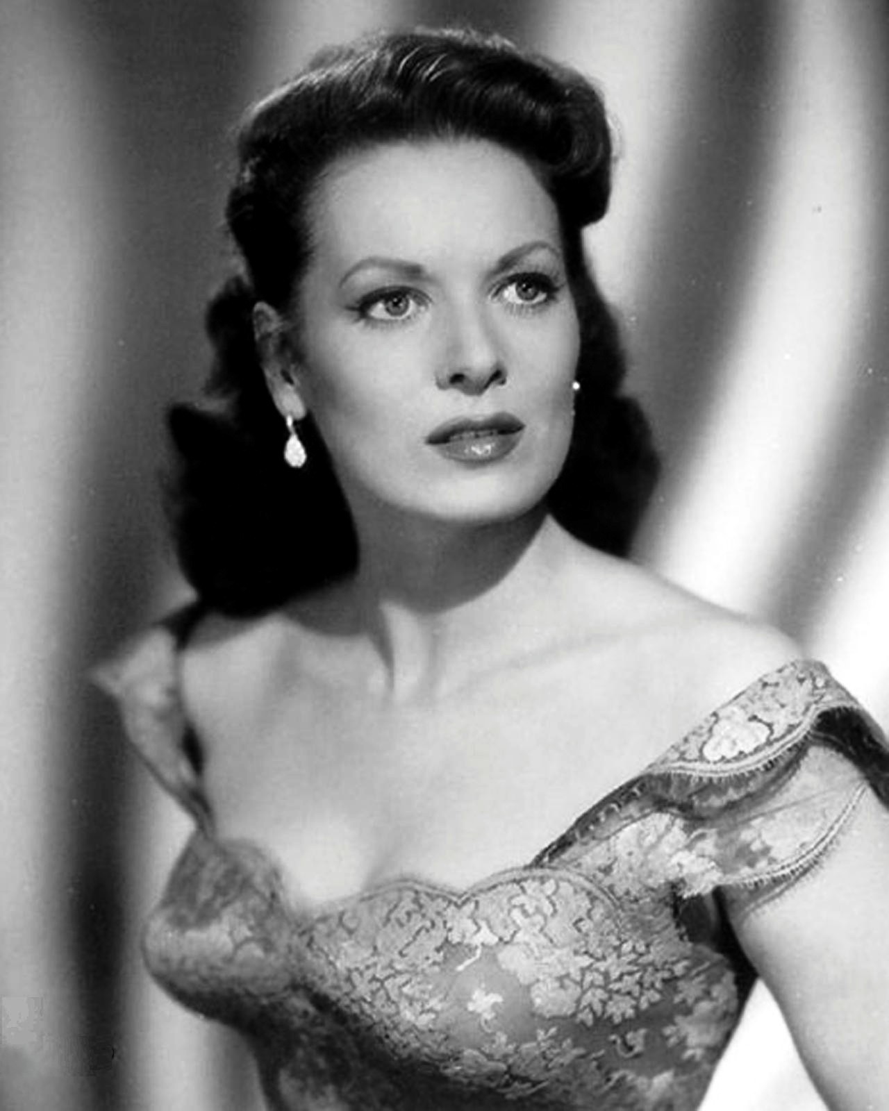 A SAD FAREWELL TO MAUREEN O'HARA – In The Good Old Days Of Classic ...