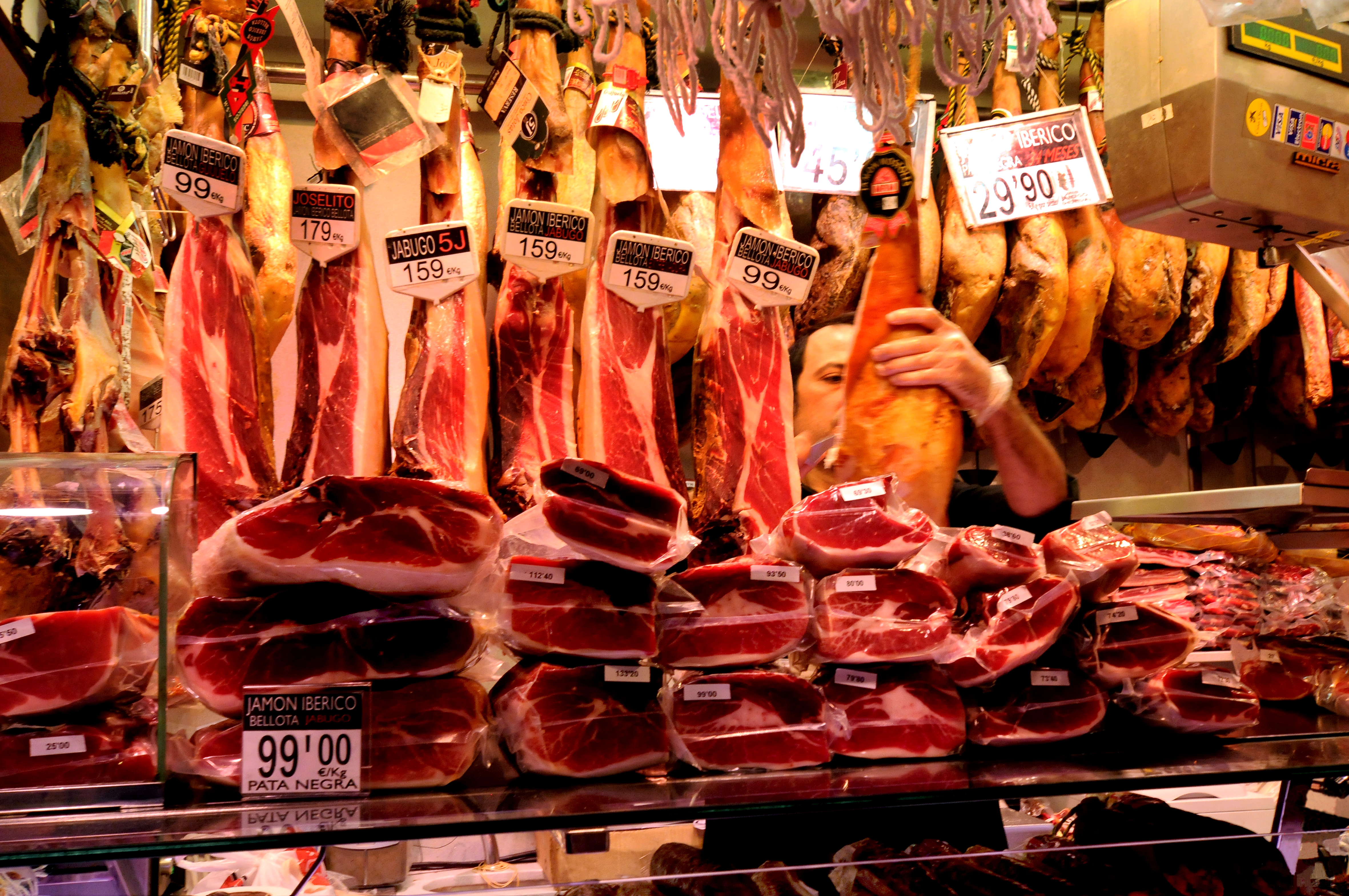 File:La Boqueria, meat stand-01.jpg - Wikimedia Commons