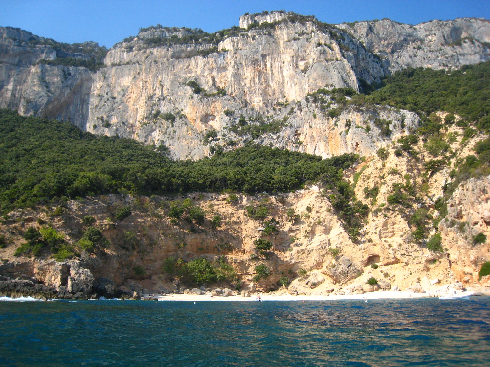 Sardinia beach surrounded by cliffs | Mediterranean | Pinterest ...