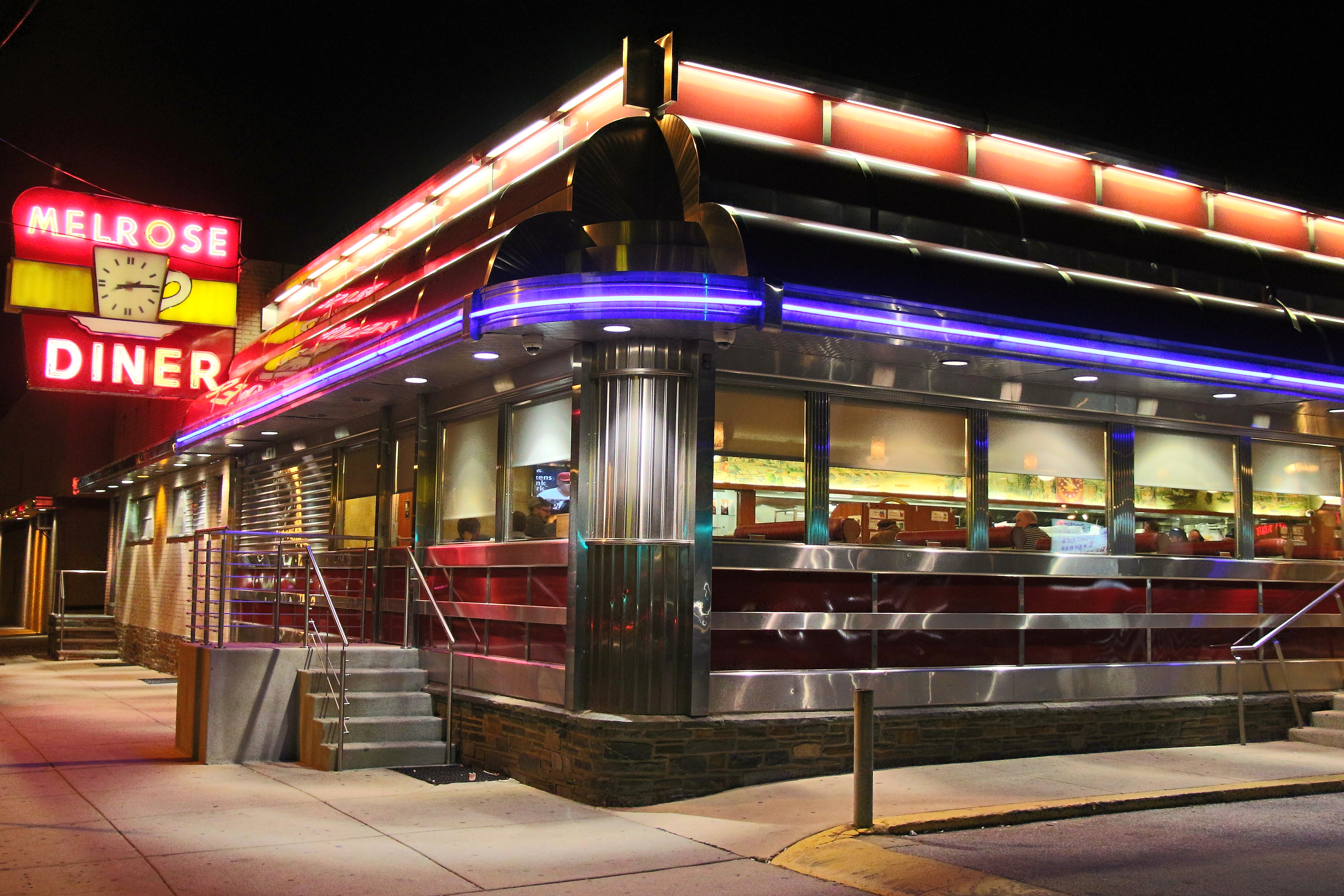 Best Places in Philadelphia to Eat Late Night - Wooder Ice