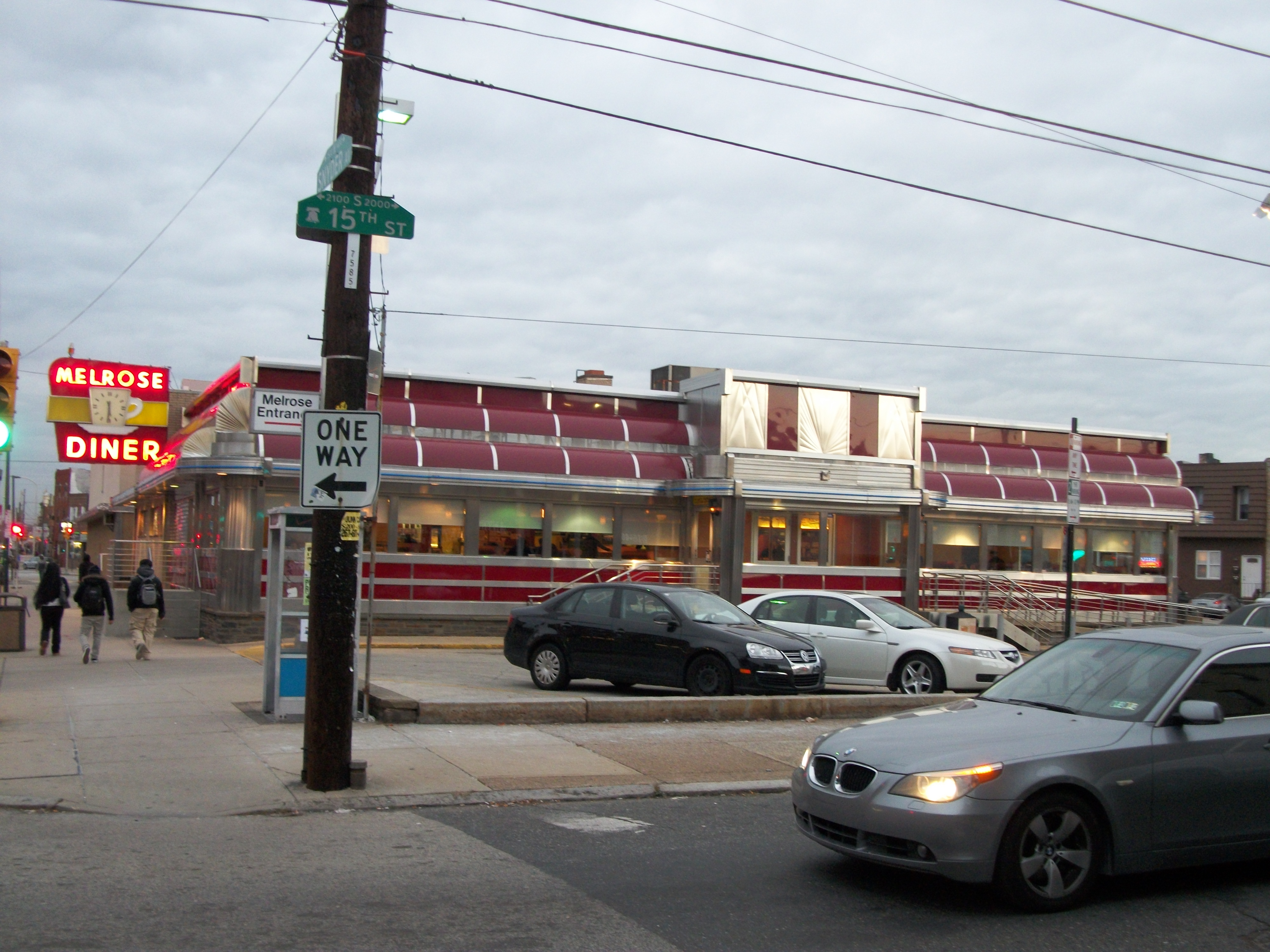 File:Melrose Diner 1103.png - Wikimedia Commons