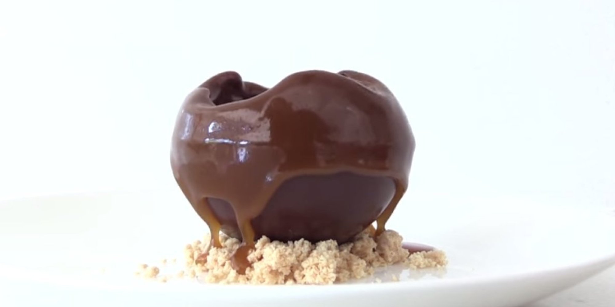 This Magical Melting Chocolate Bombe Is An Implosion Of Gooey ...