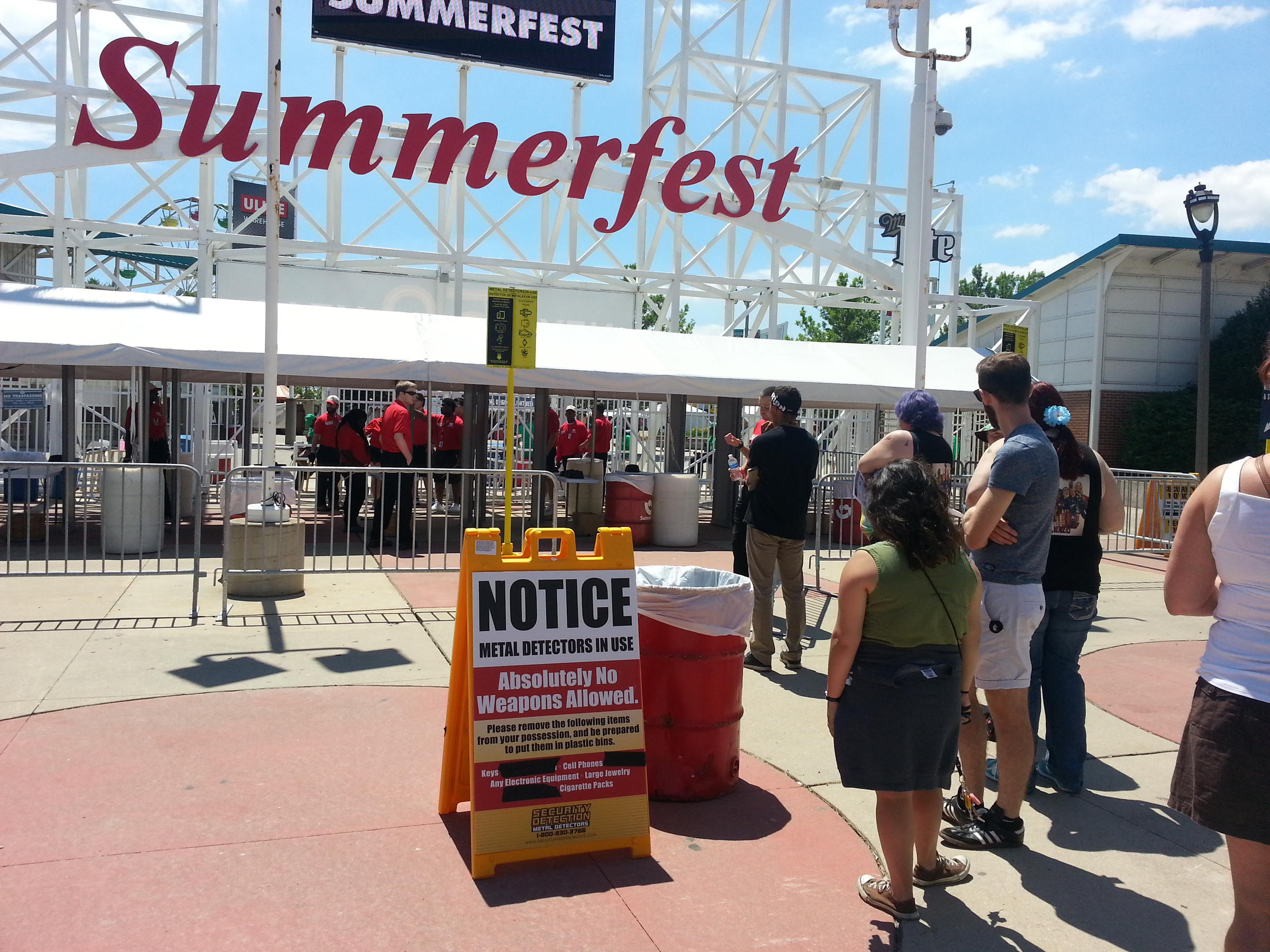 Summerfest Patrons Pass Through First-Ever Metal Detectors | WUWM