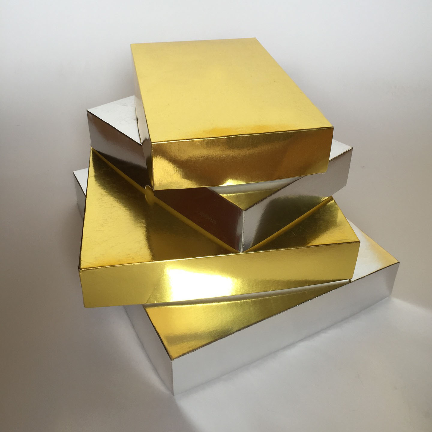 Metallic Gold & Metallic Silver Cardboard Packaging Boxes From ...