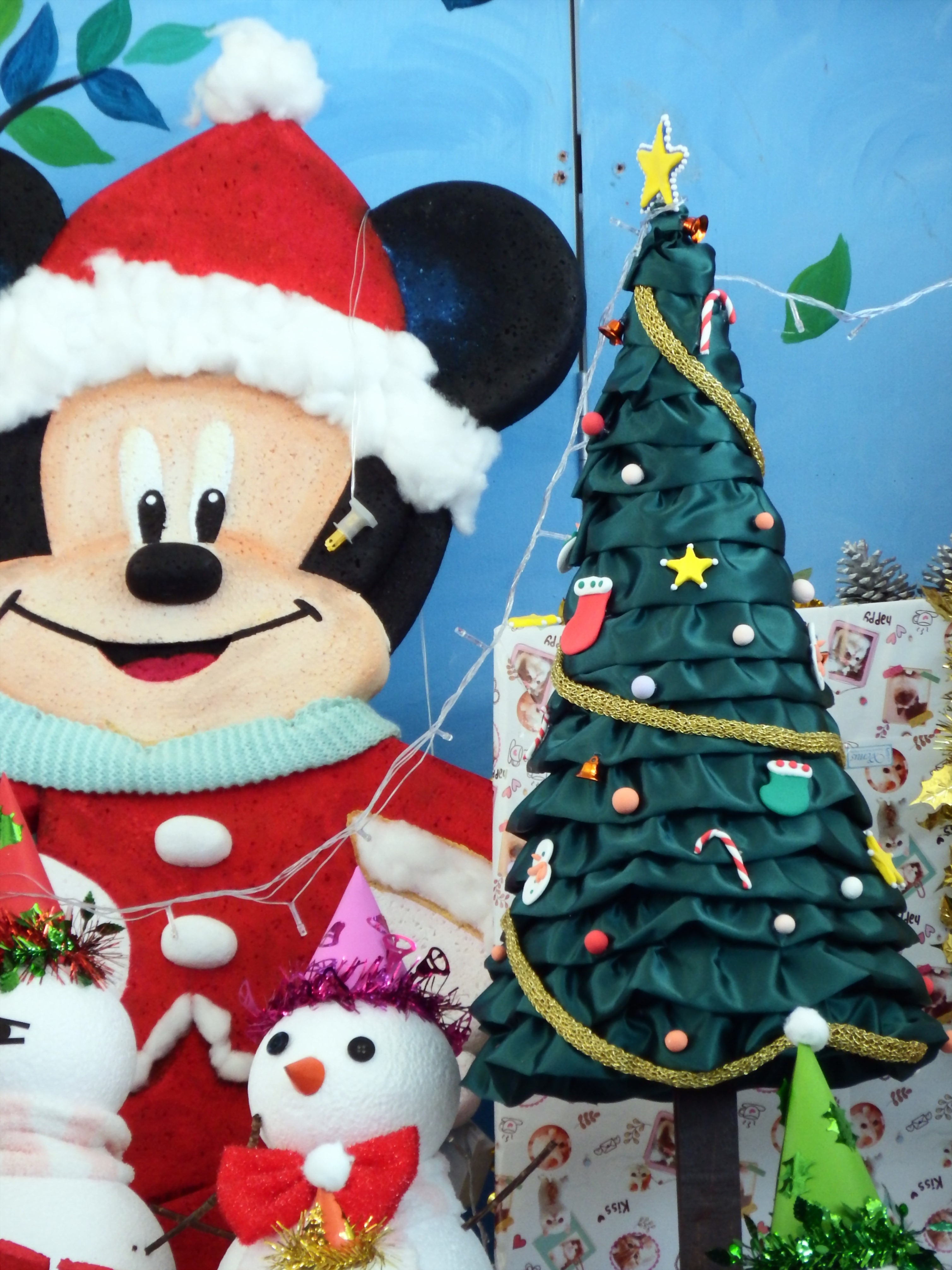 Mickey Mouse Disney Christmas Scene, Art, Handmade, Tree, Snowmen, HQ Photo