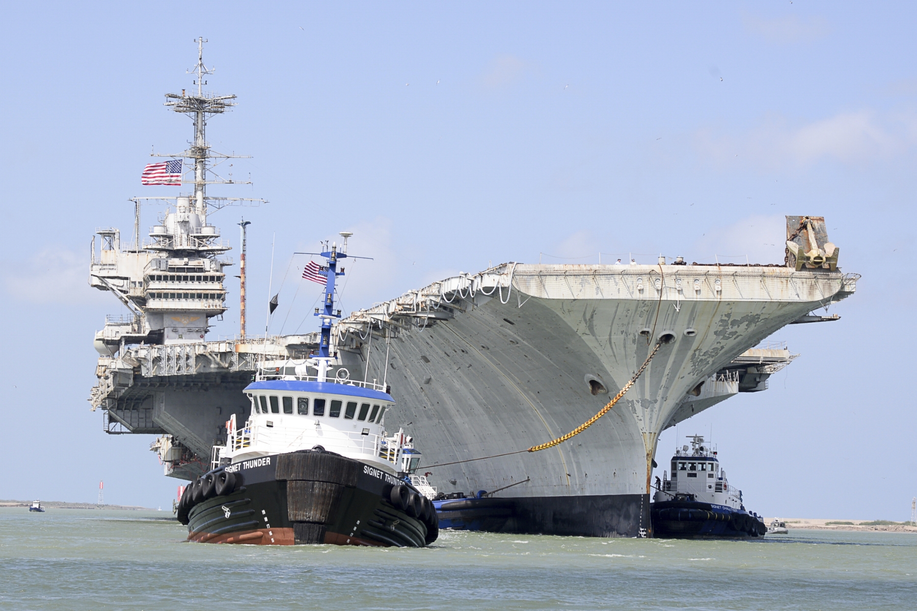 Decommissioned Carrier 'Independence' Towed to Texas for Scrapping ...
