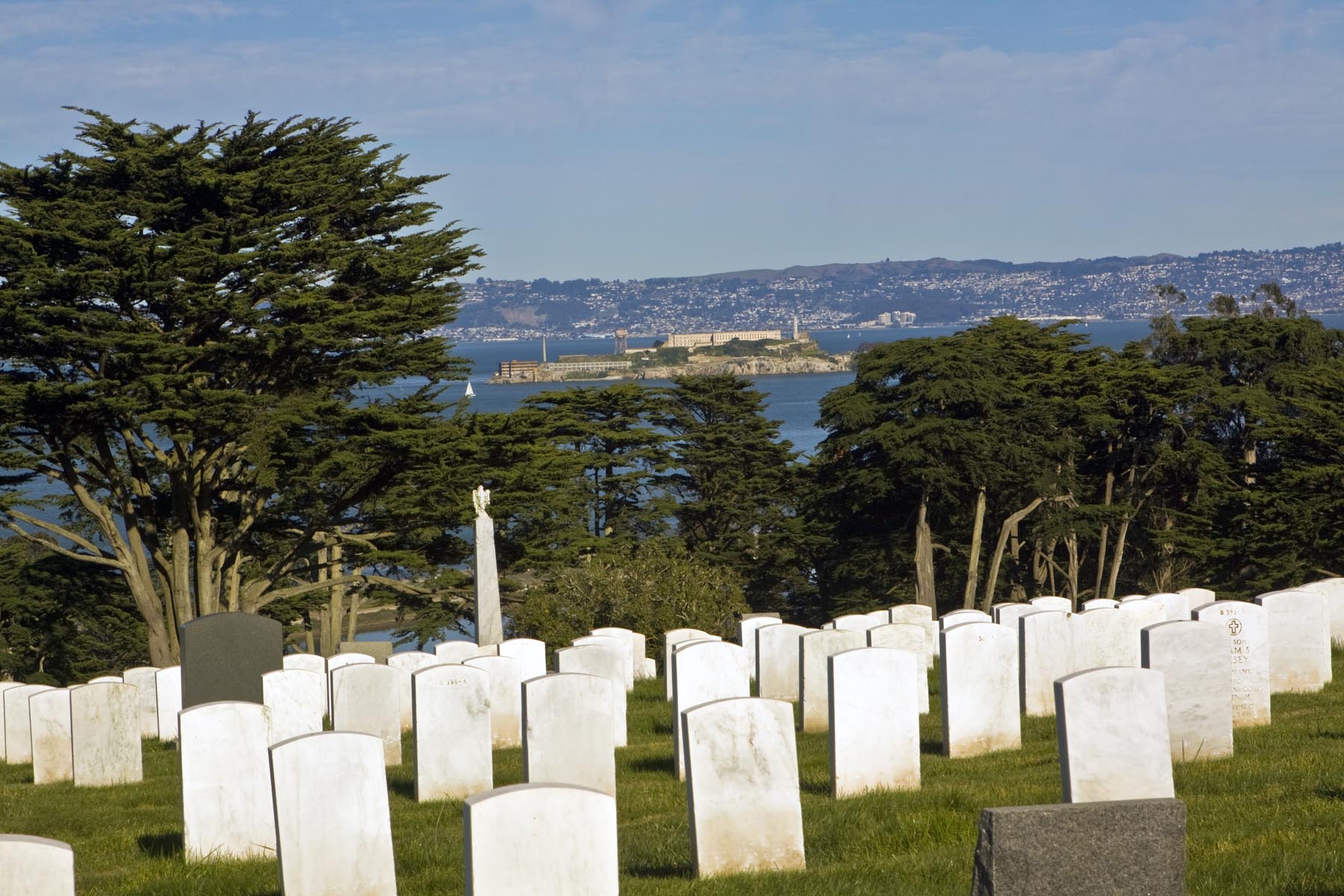 File:Military Graveyard Alcatraz MG 4861.jpg - Wikimedia Commons