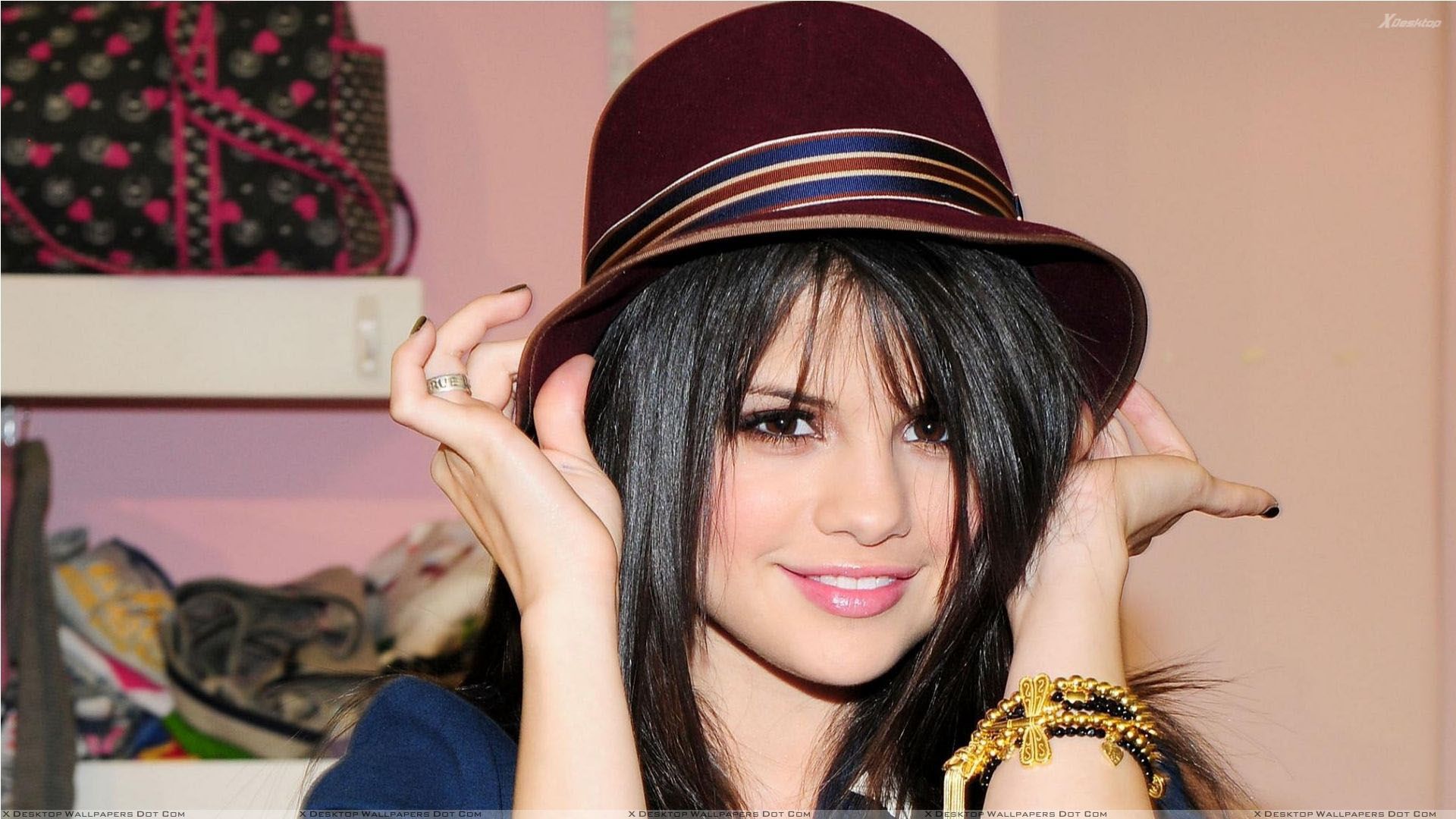Selena Gomez Pink Lips Smiling And Wearing Hat Face Closeup.jpg ...
