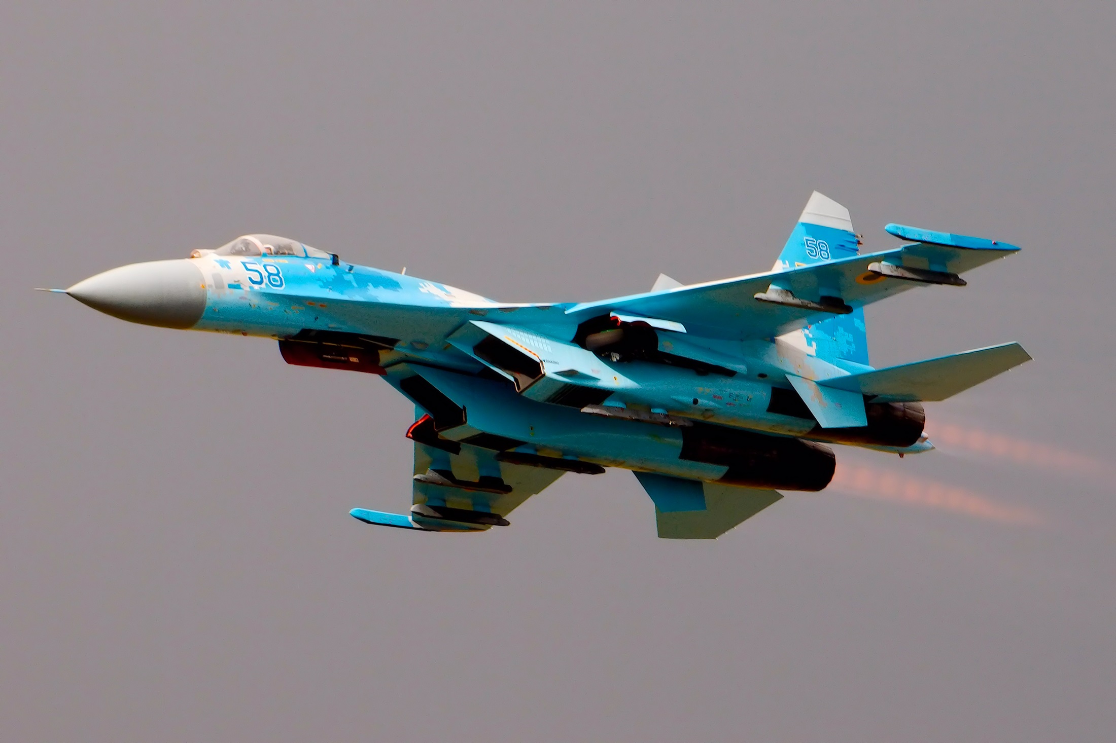 Russia Is Developing a New Fighter Jet That is Hypersonic and Flies ...