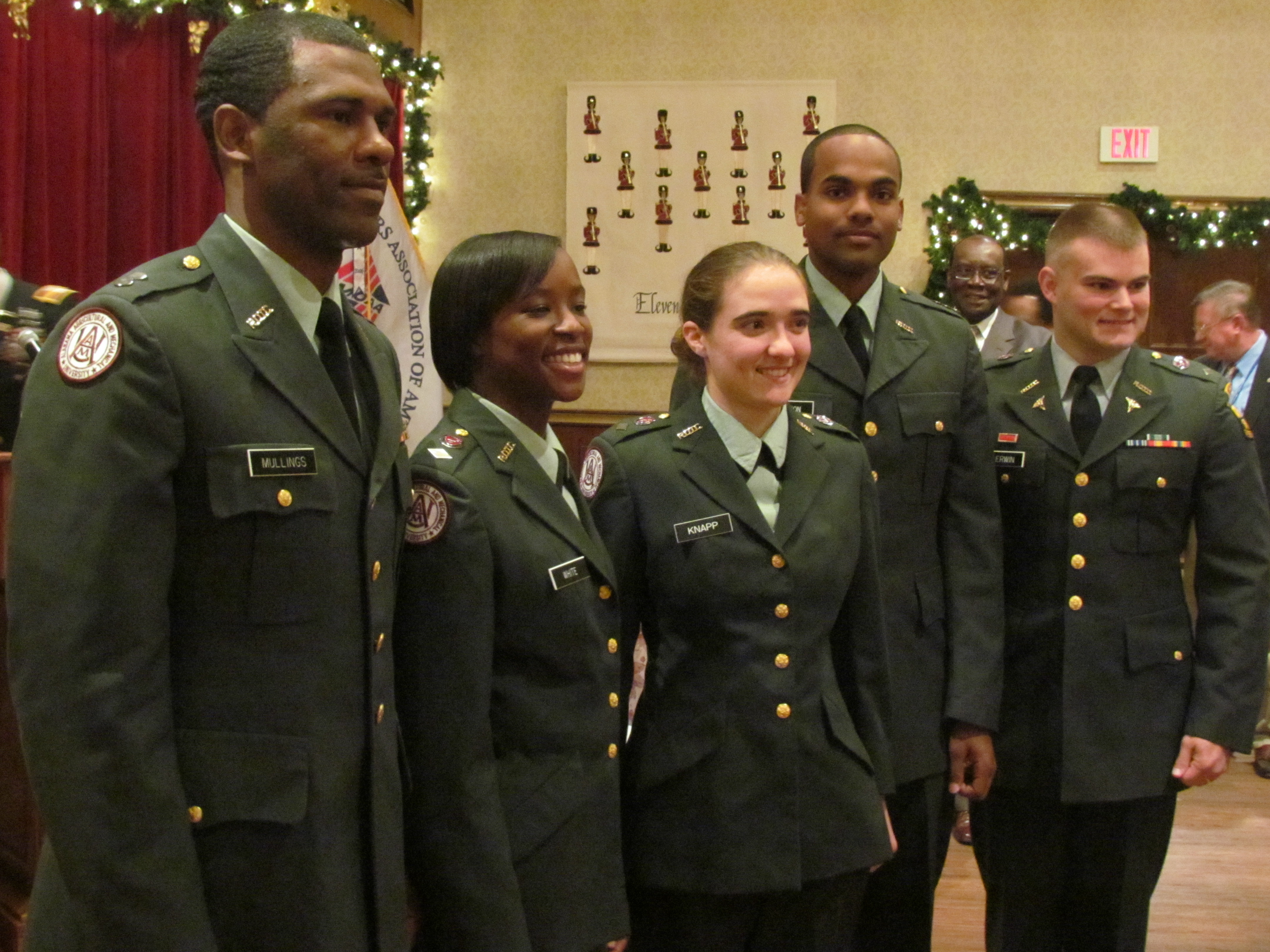 Future Military Officers Receive Career Advice | Article | The ...