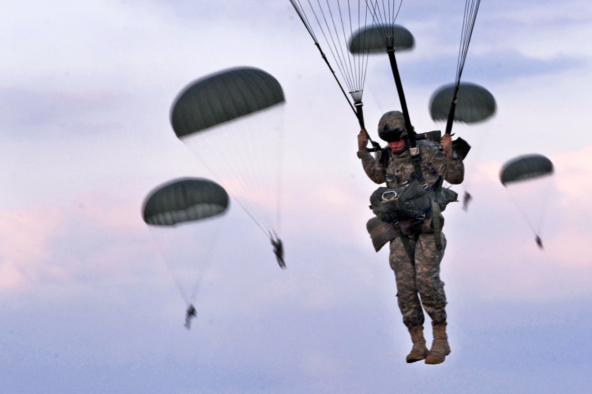 Military parachuters photo