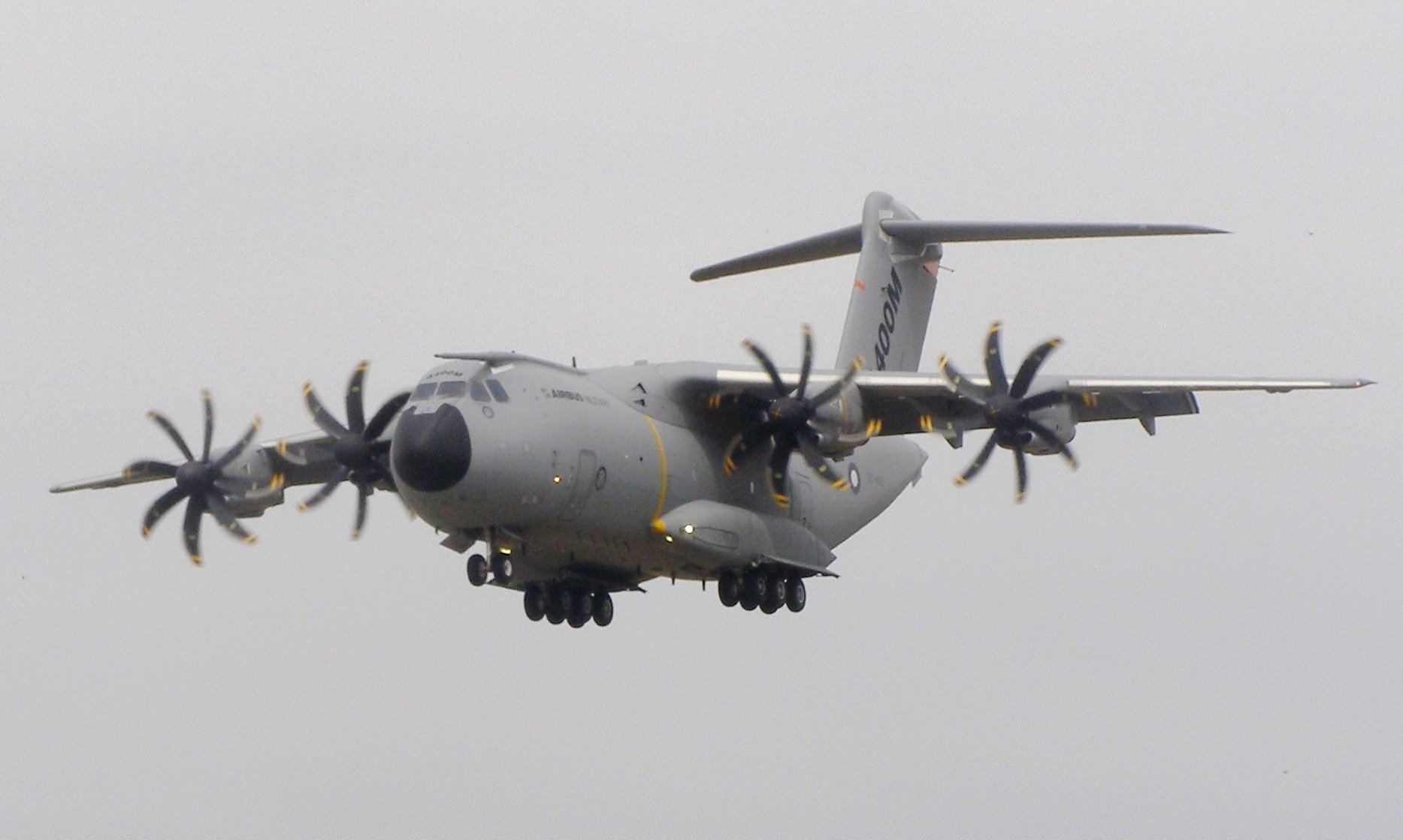 A400M European transport, if it is so advanced, why does it use ...
