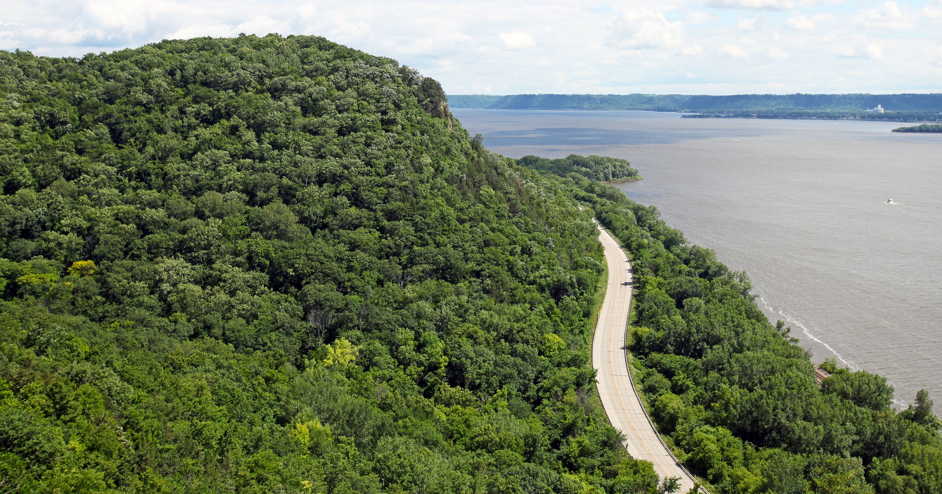 Maiden Rock Bluff offers some of the best views along the Great ...