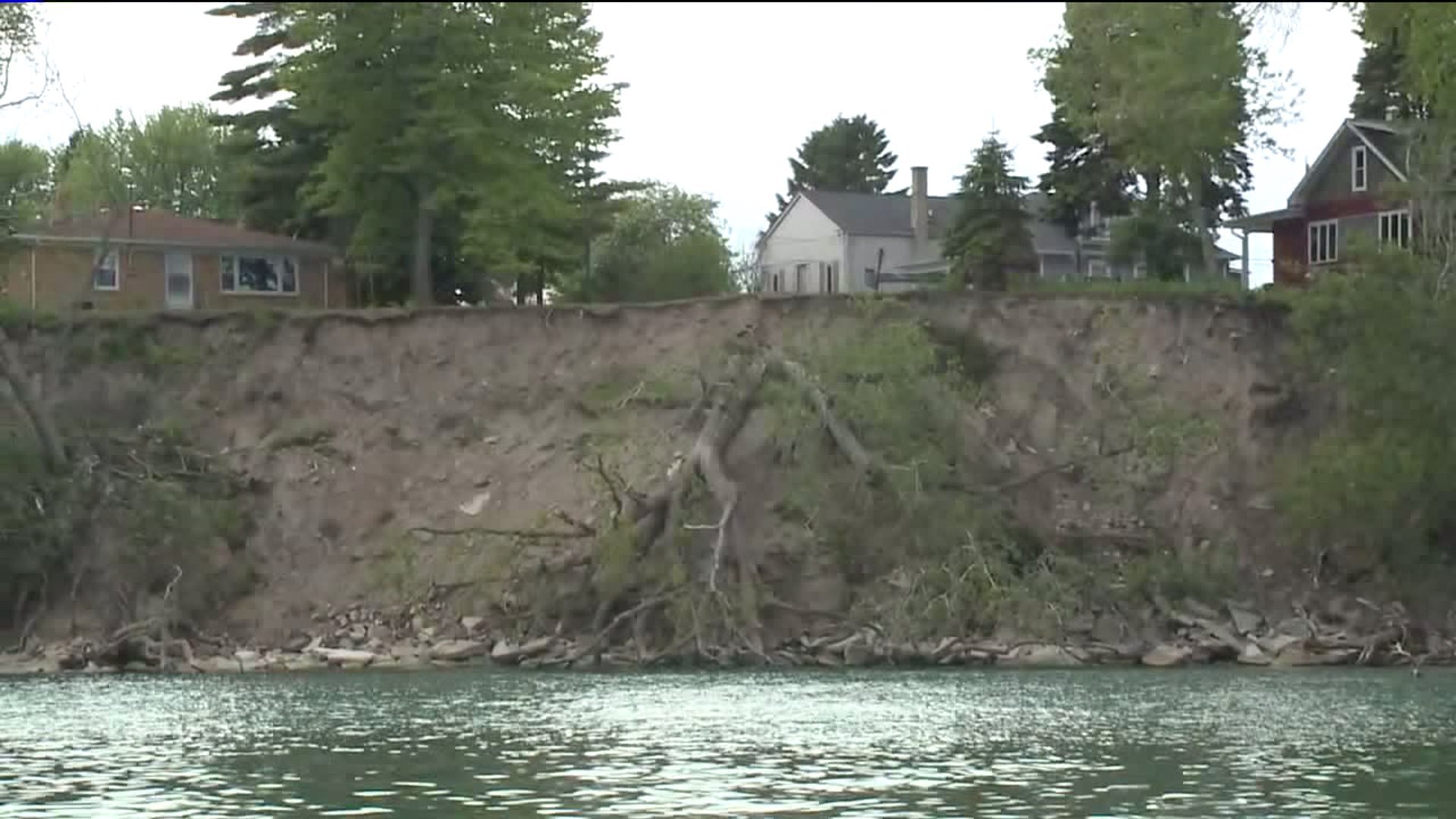 Amid severe erosion along Lake Michigan, one couple feels the next ...