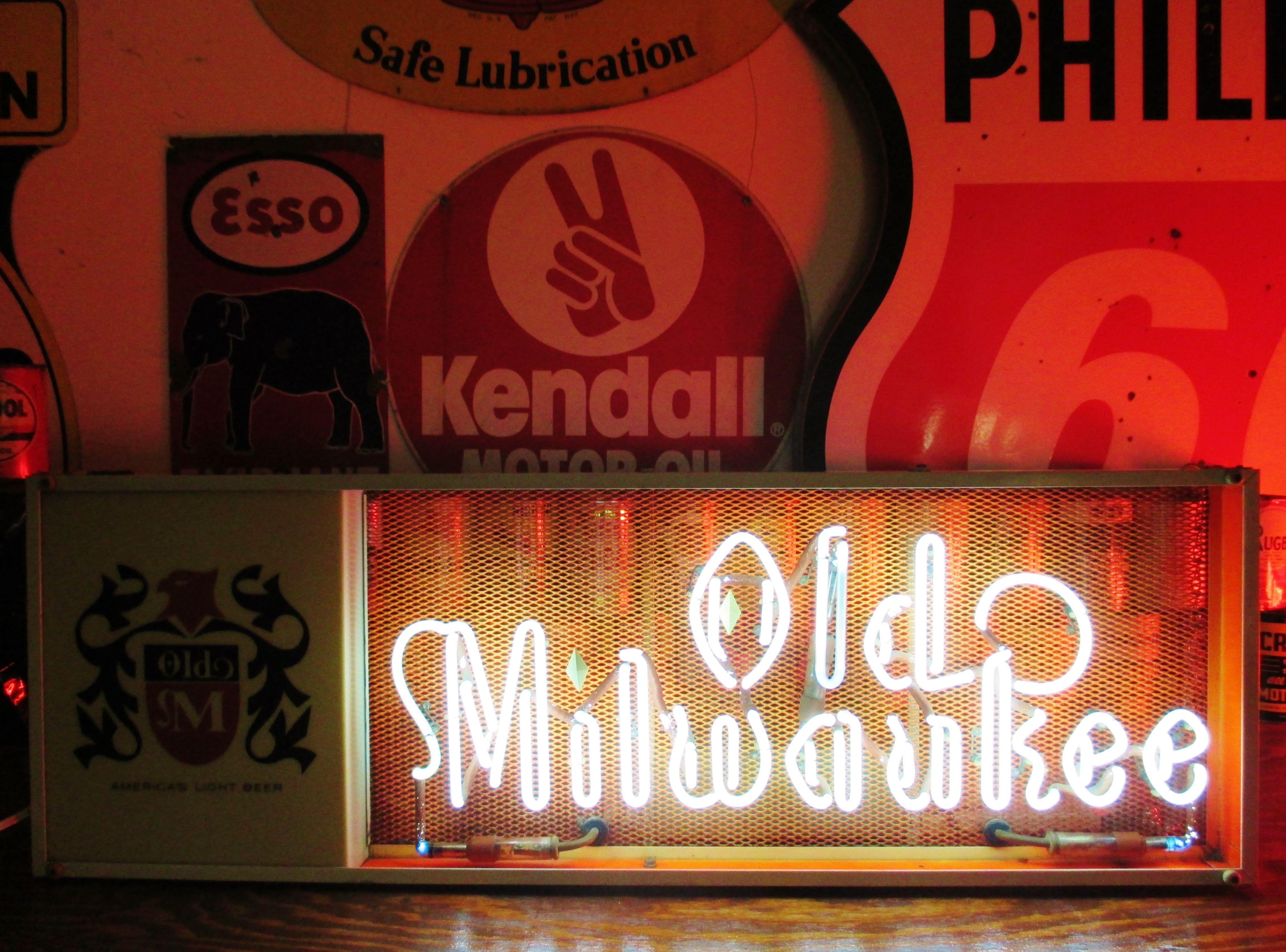 Very Rare OLD MILWAUKEE Marquee Neon Sign, circa 1962 | BREWERIANA ...